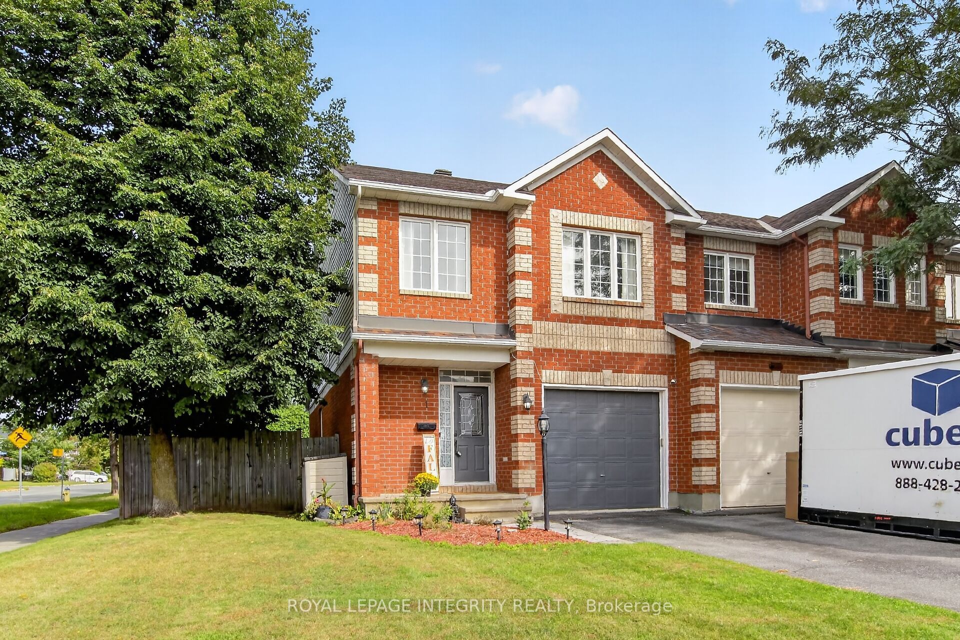 1 Chantilly Gate Property Photo 1