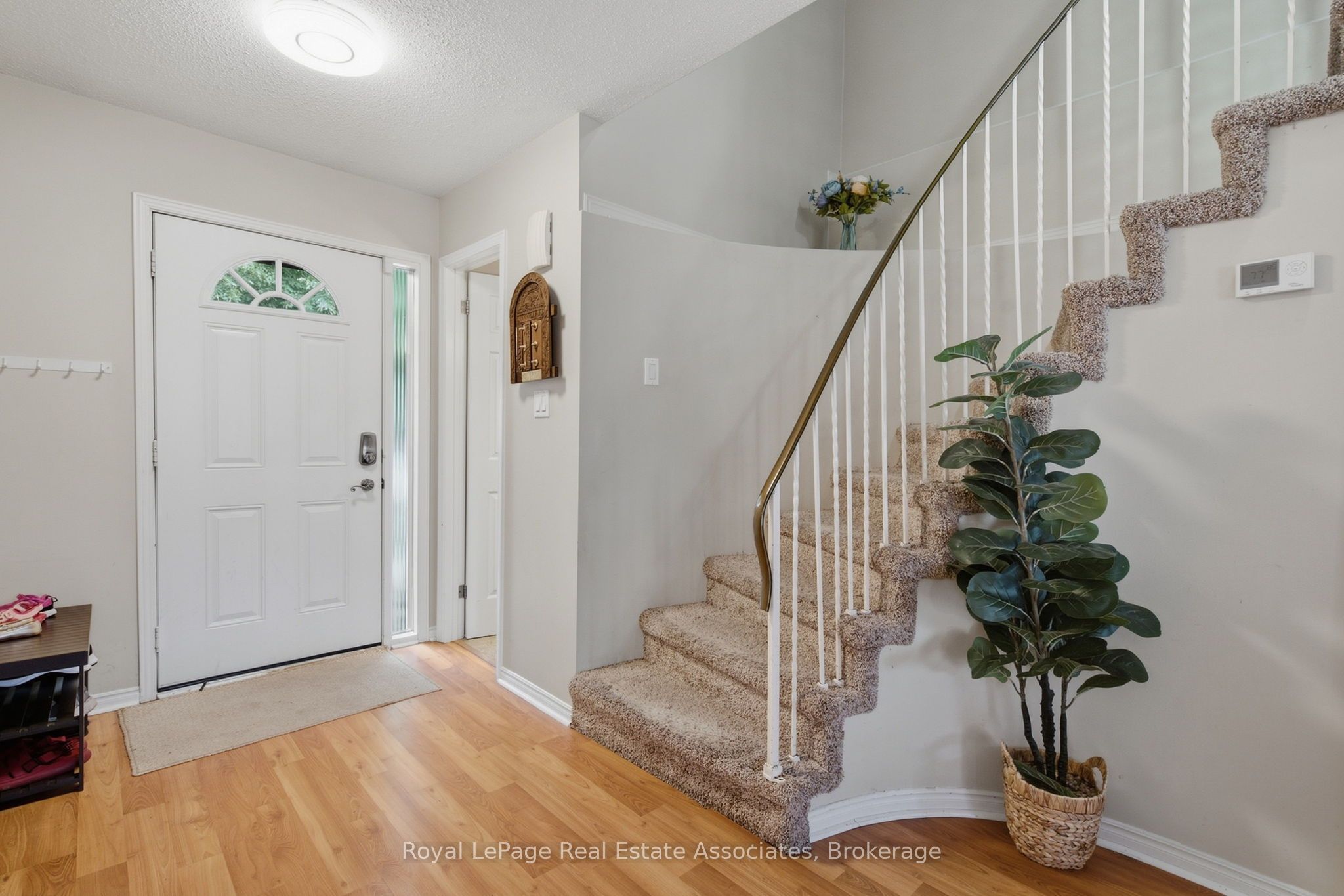 1693 Attawandaron Road Property Photo 7