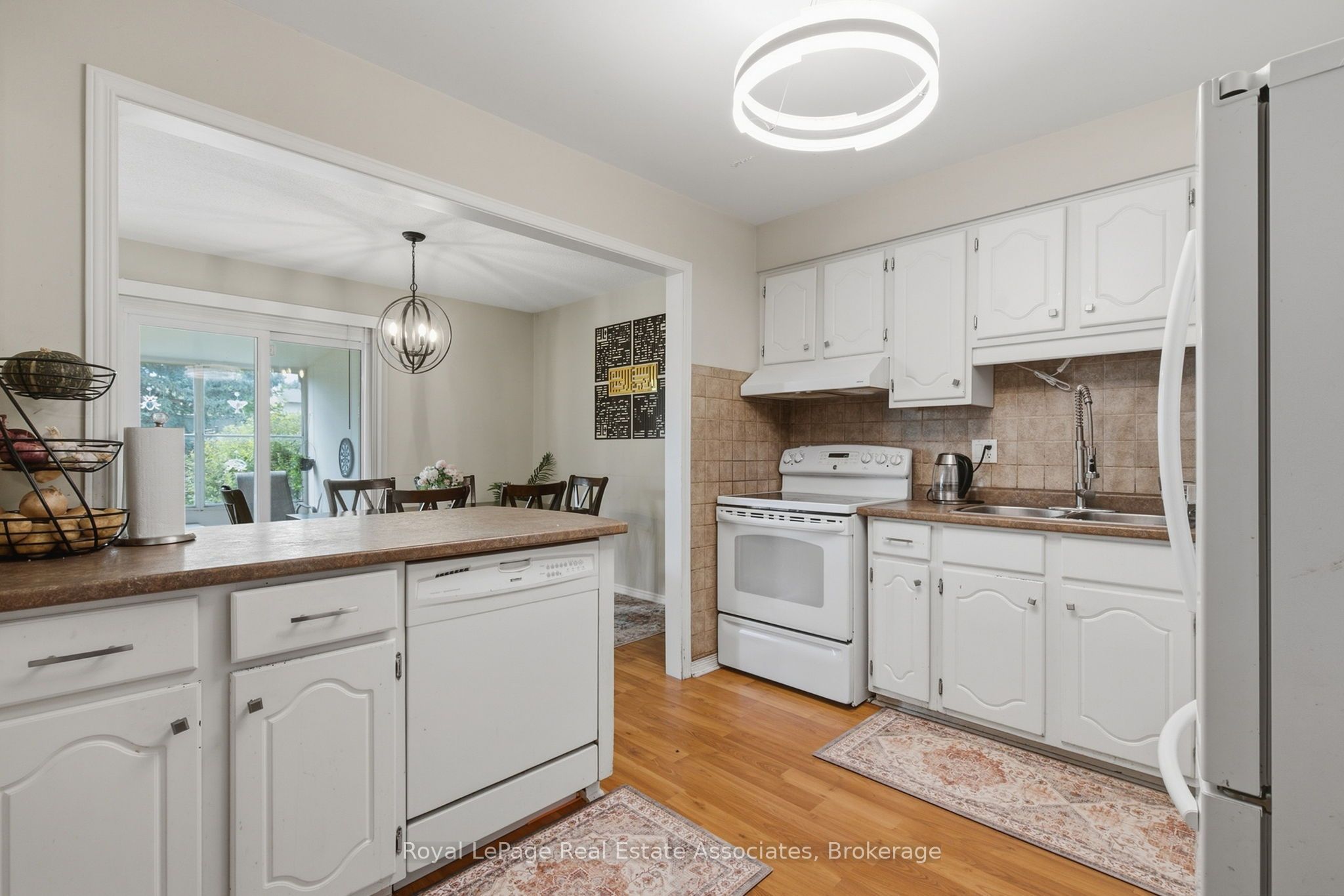 1693 Attawandaron Road Property Photo 13