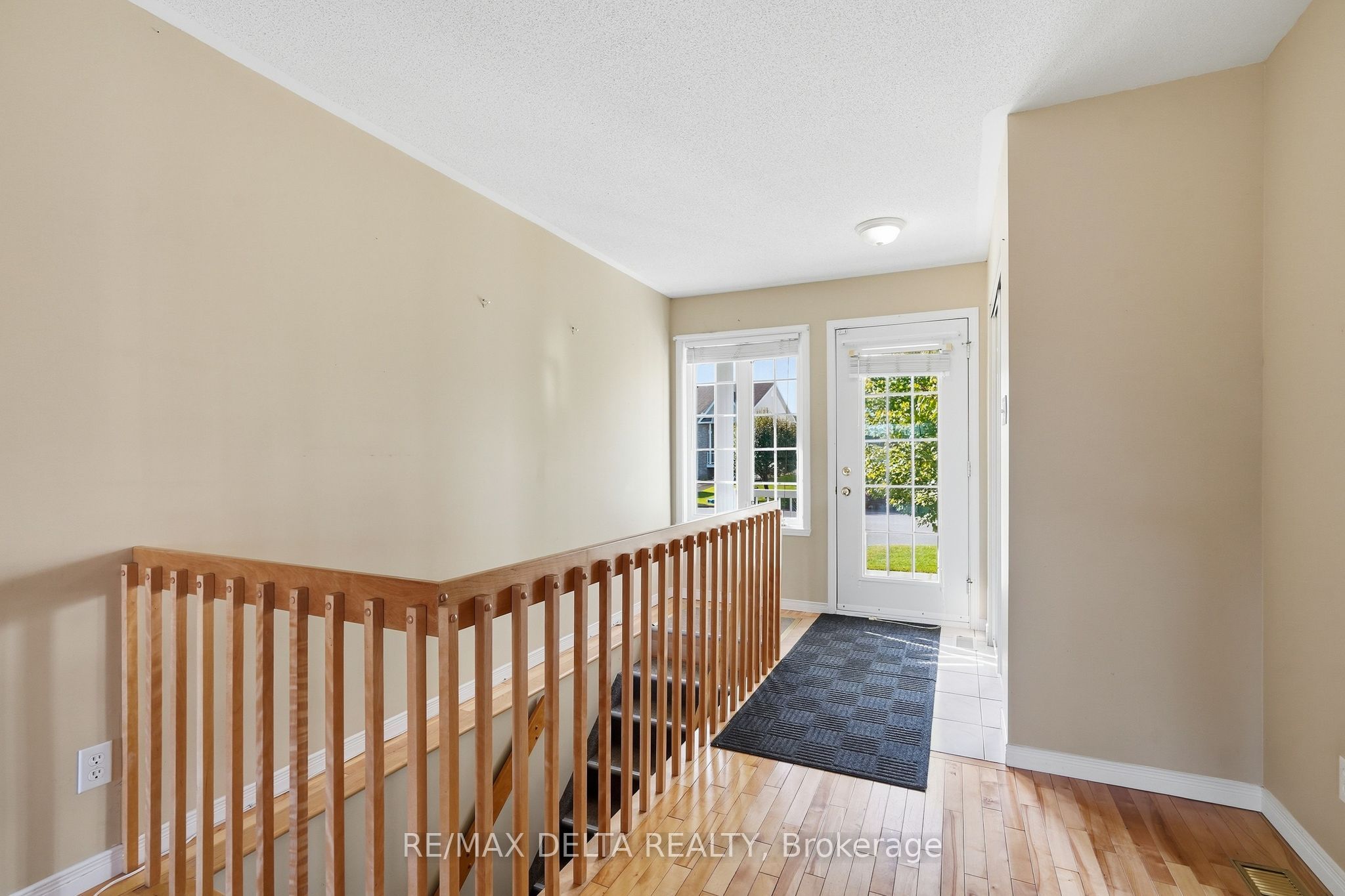 851 Nelson Street W Property Photo 4