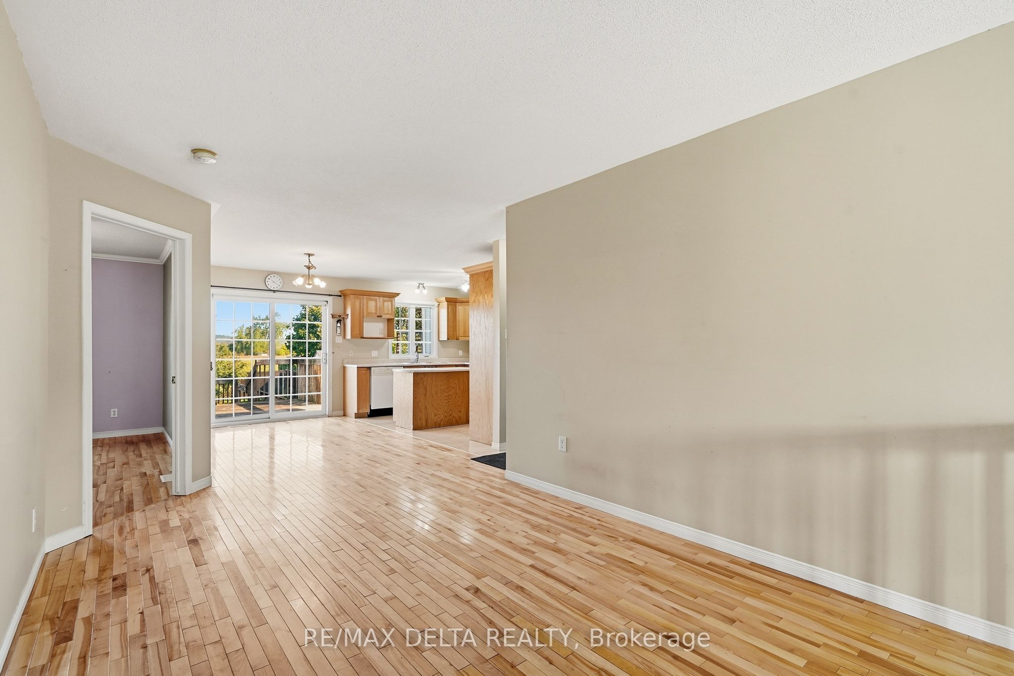 851 Nelson Street W Property Photo 7