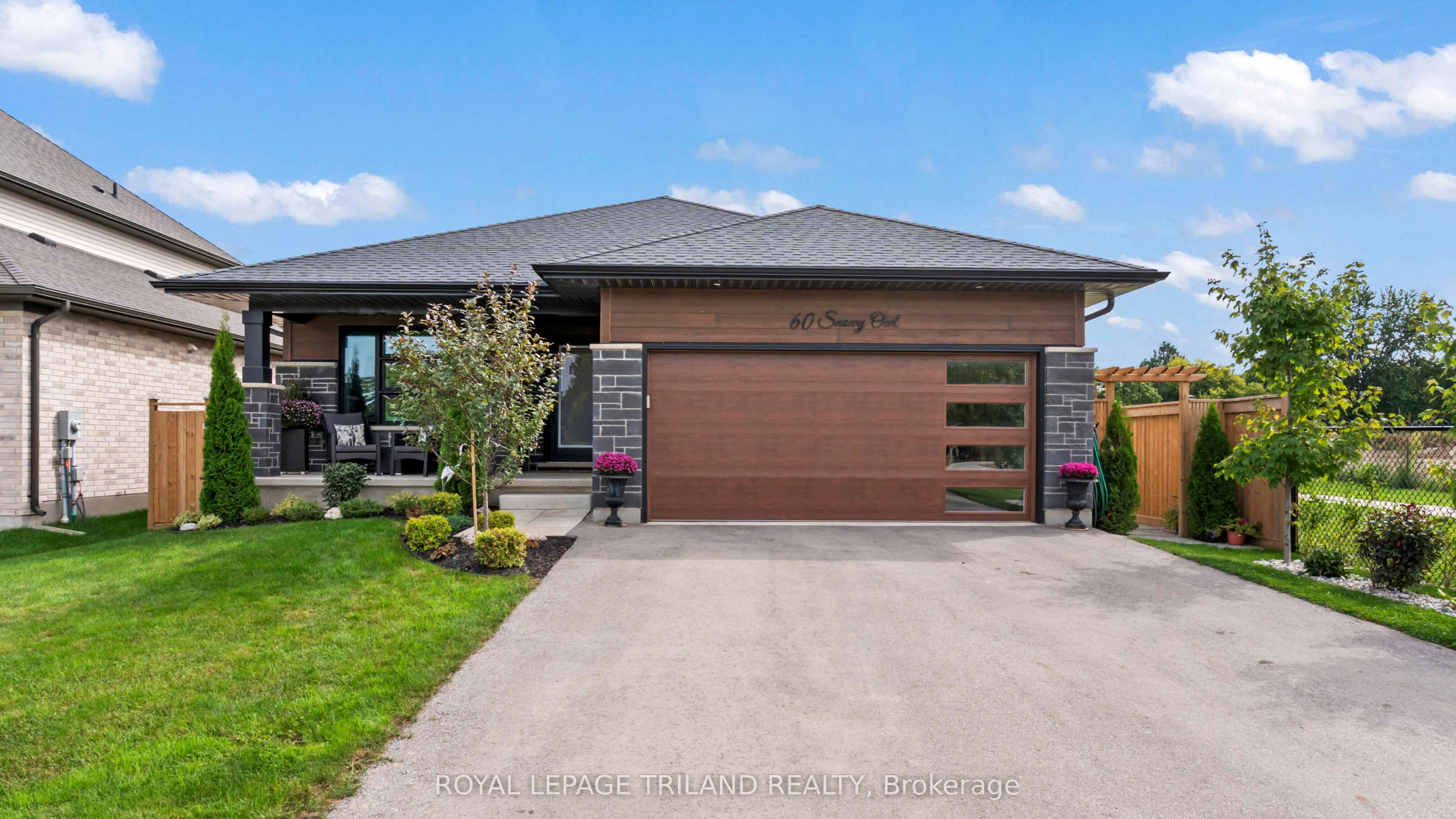 60 Snowy Owl Trail Property Photo 1