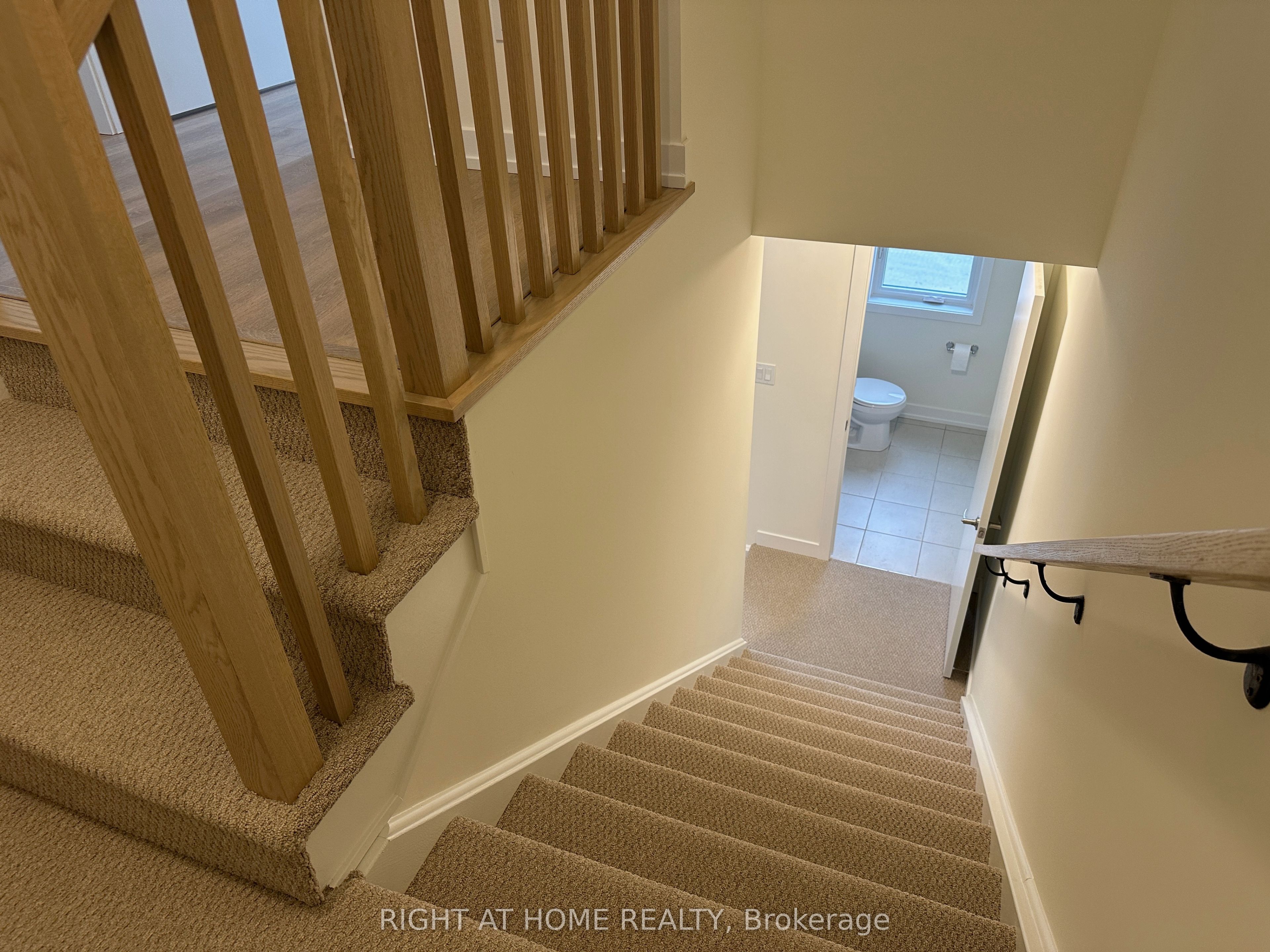 160 Densmore Road 1204 Property Photo 12