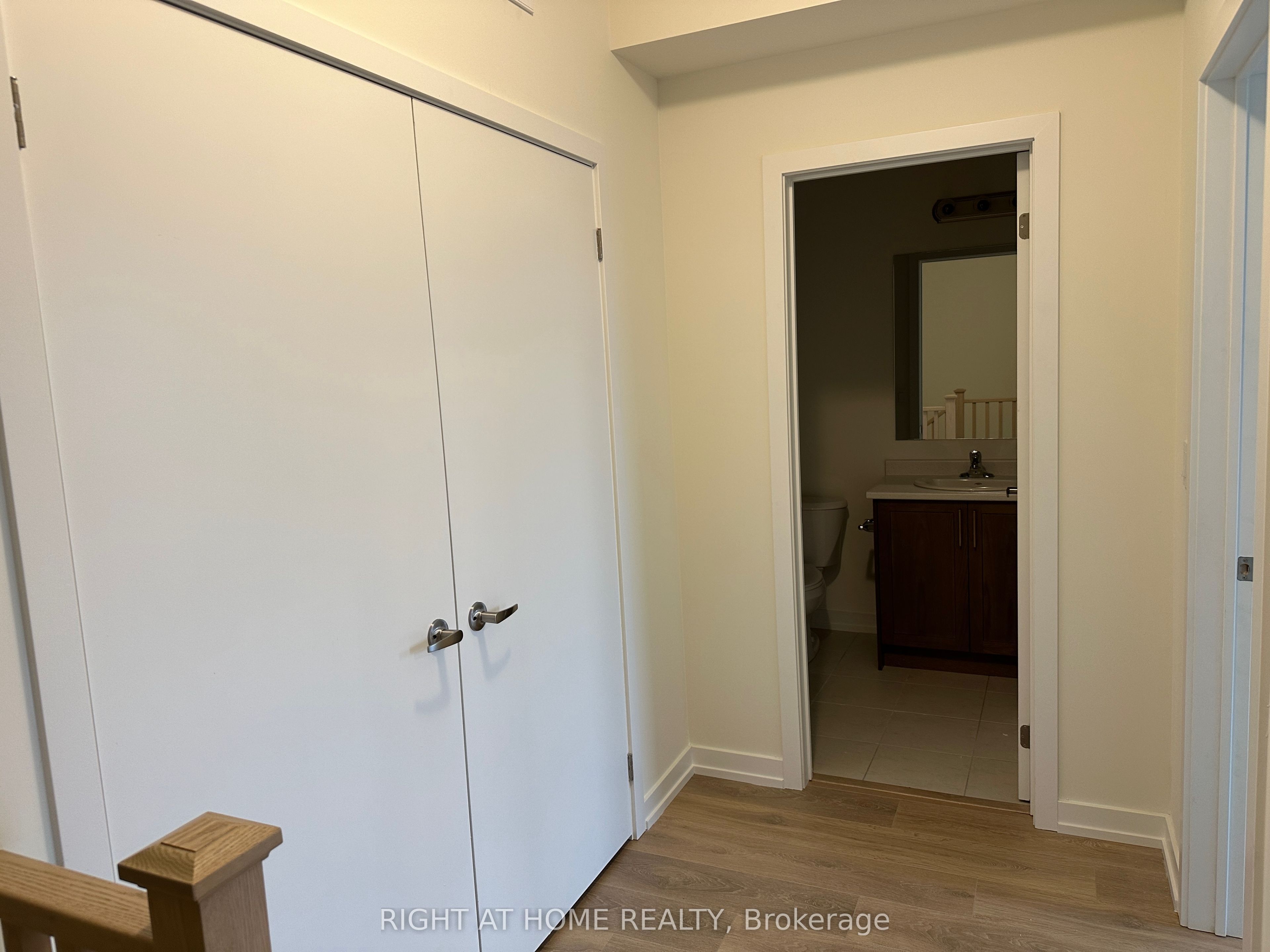 160 Densmore Road 1204 Property Photo 17