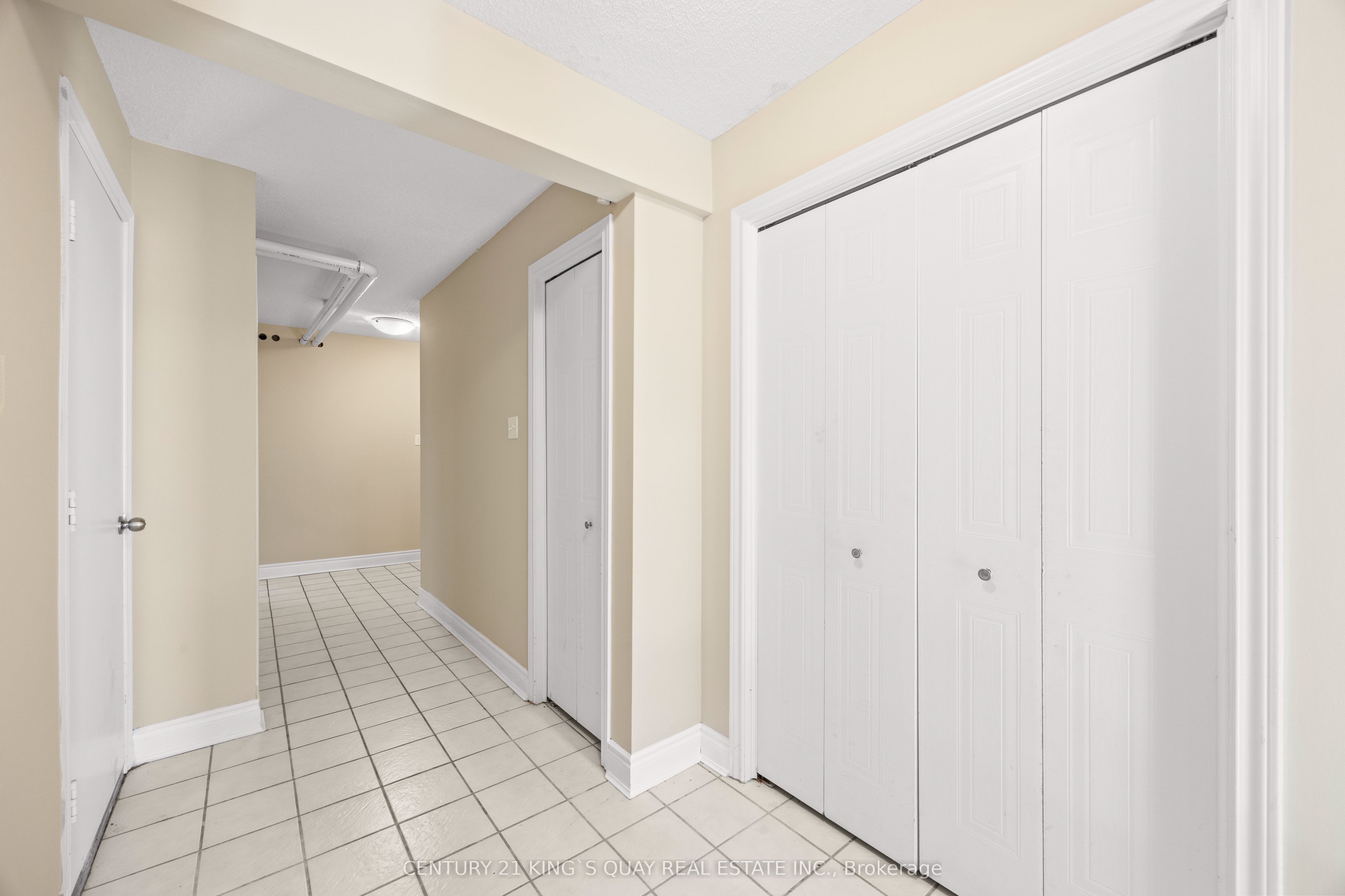 1548 Richmond Street 31 Property Photo 5