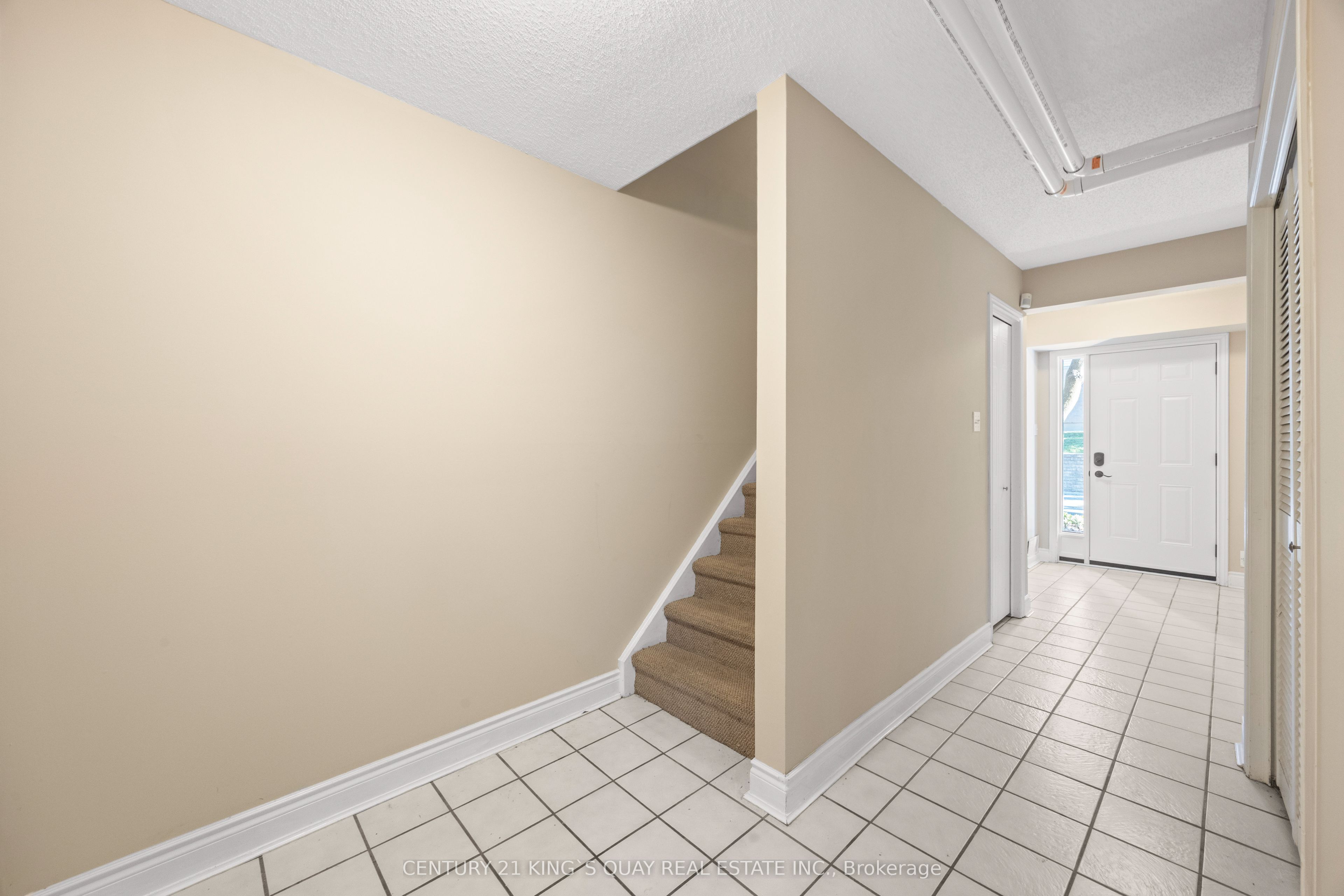 1548 Richmond Street 31 Property Photo 6