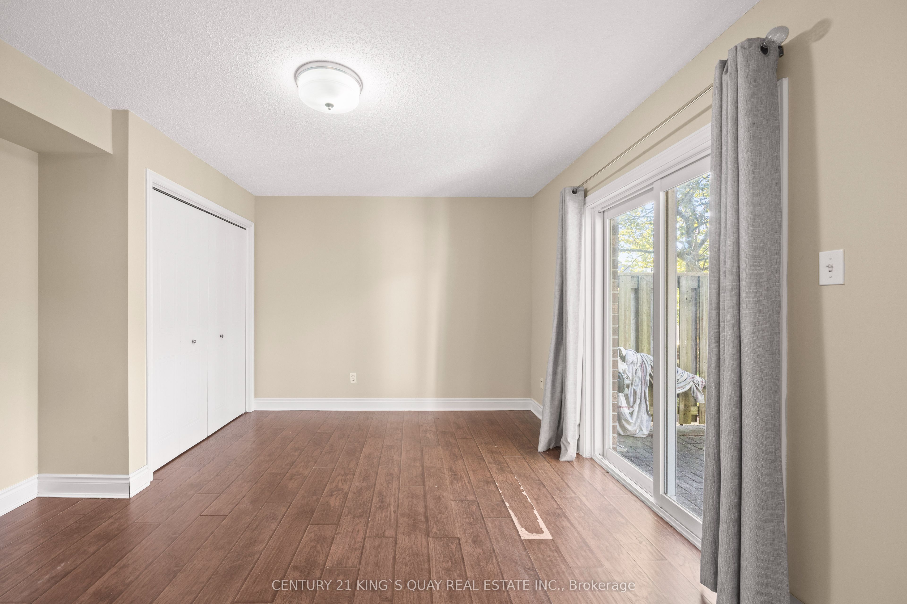 1548 Richmond Street 31 Property Photo 8