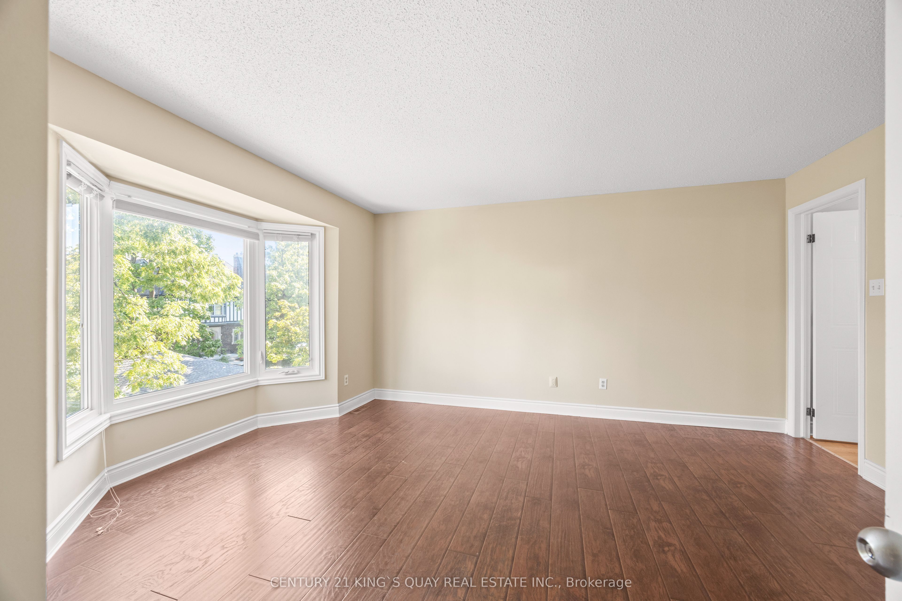 1548 Richmond Street 31 Property Photo 24