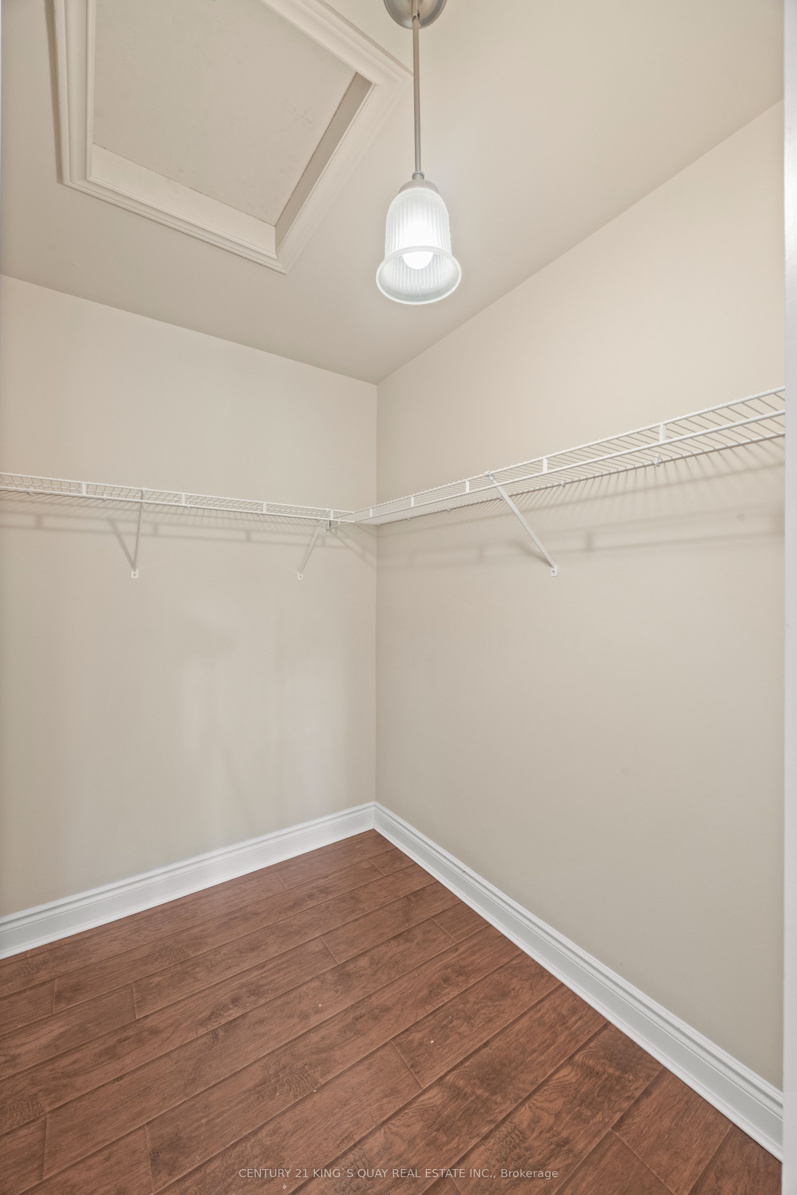 1548 Richmond Street 31 Property Photo 27