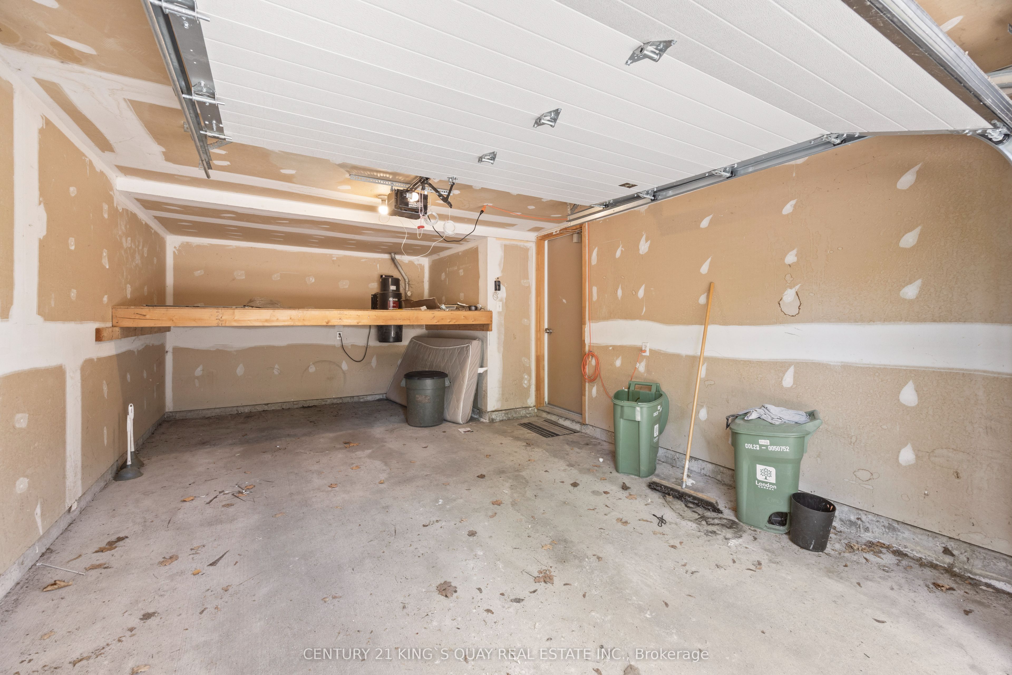 1548 Richmond Street 31 Property Photo 34