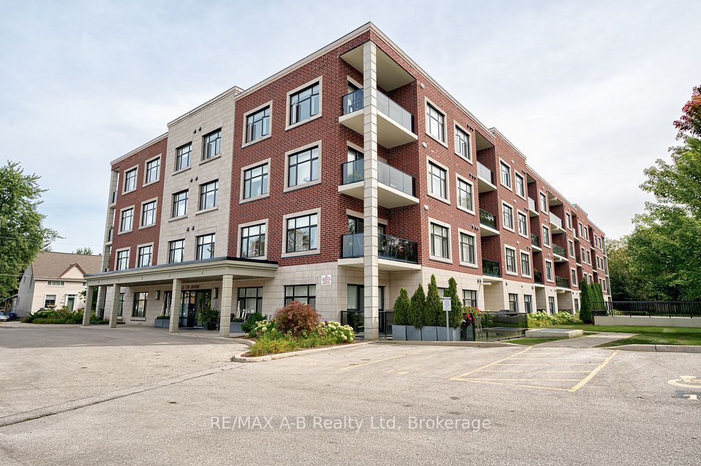 255 John Street N 102 Property Photo 1