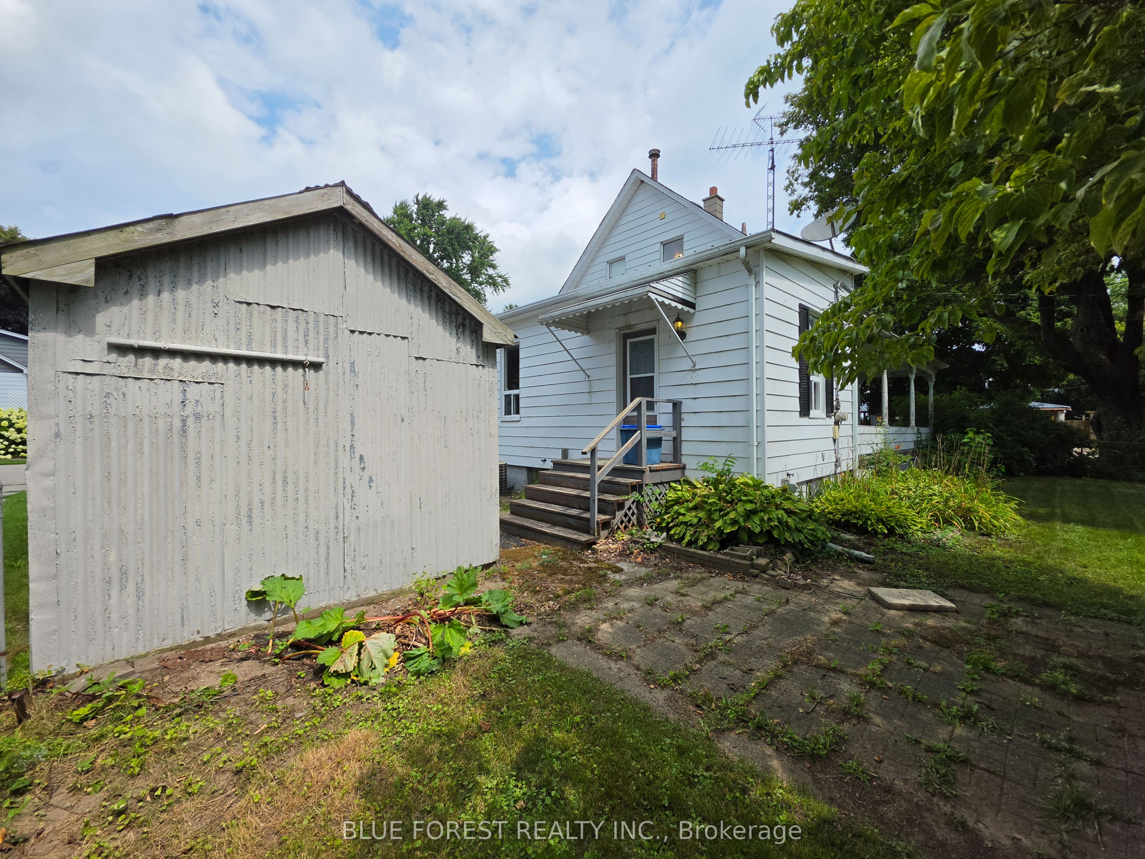 248 Ridout Street Property Photo 5