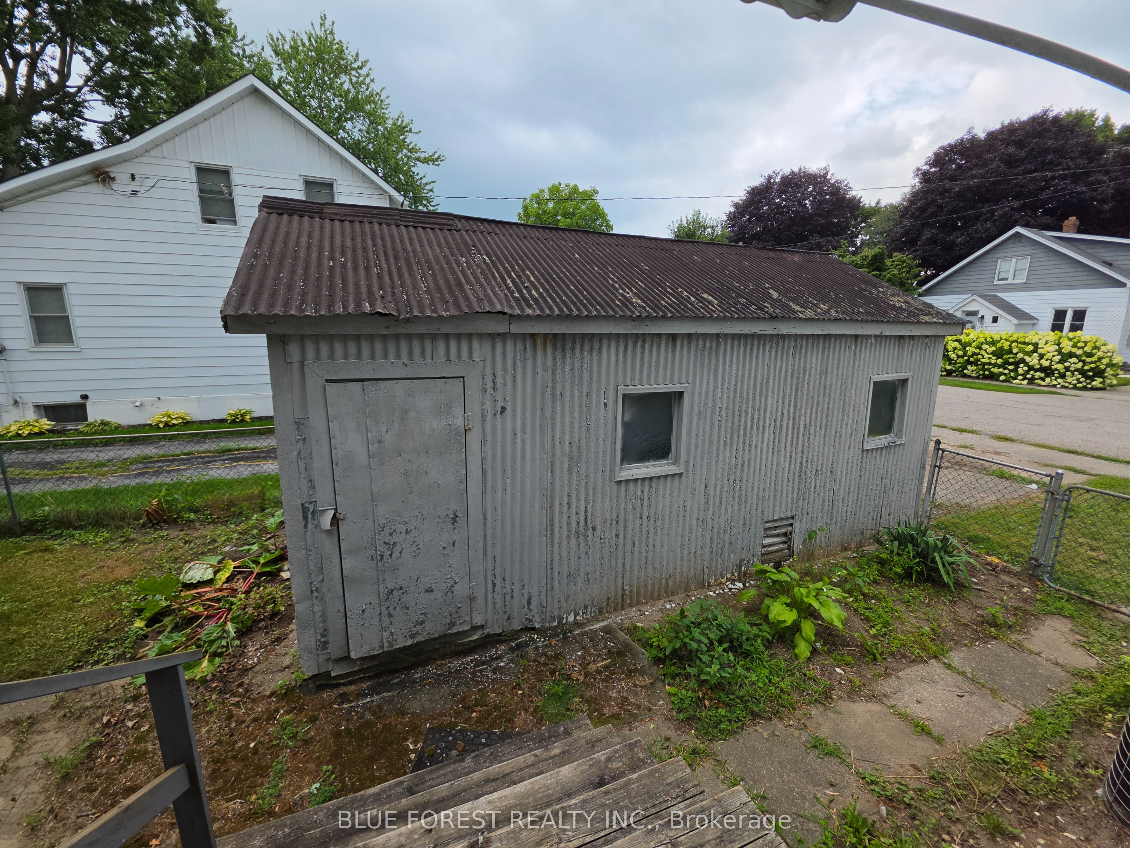 248 Ridout Street Property Photo 32