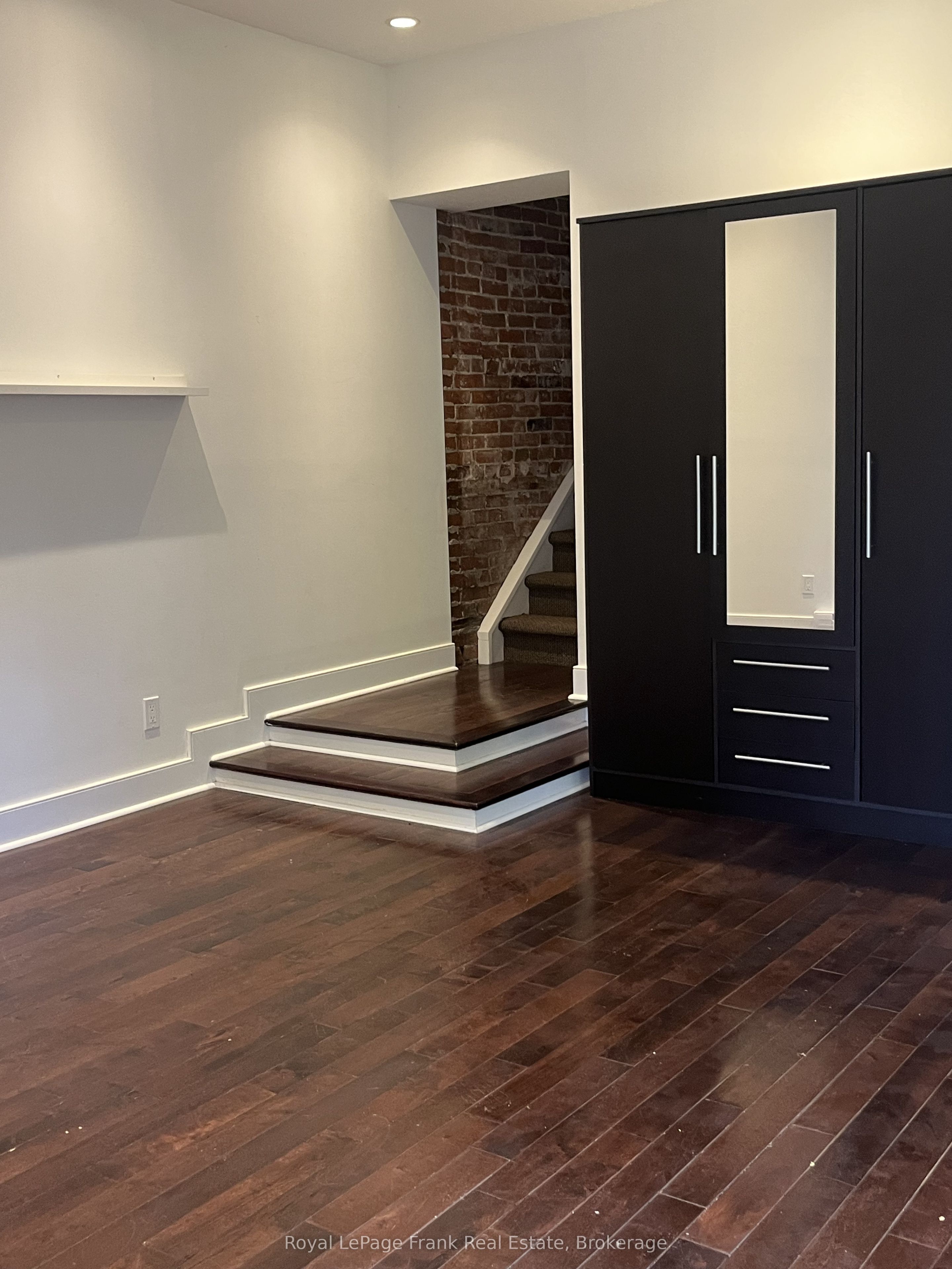 210 Mcdonnel Street Property Photo 6