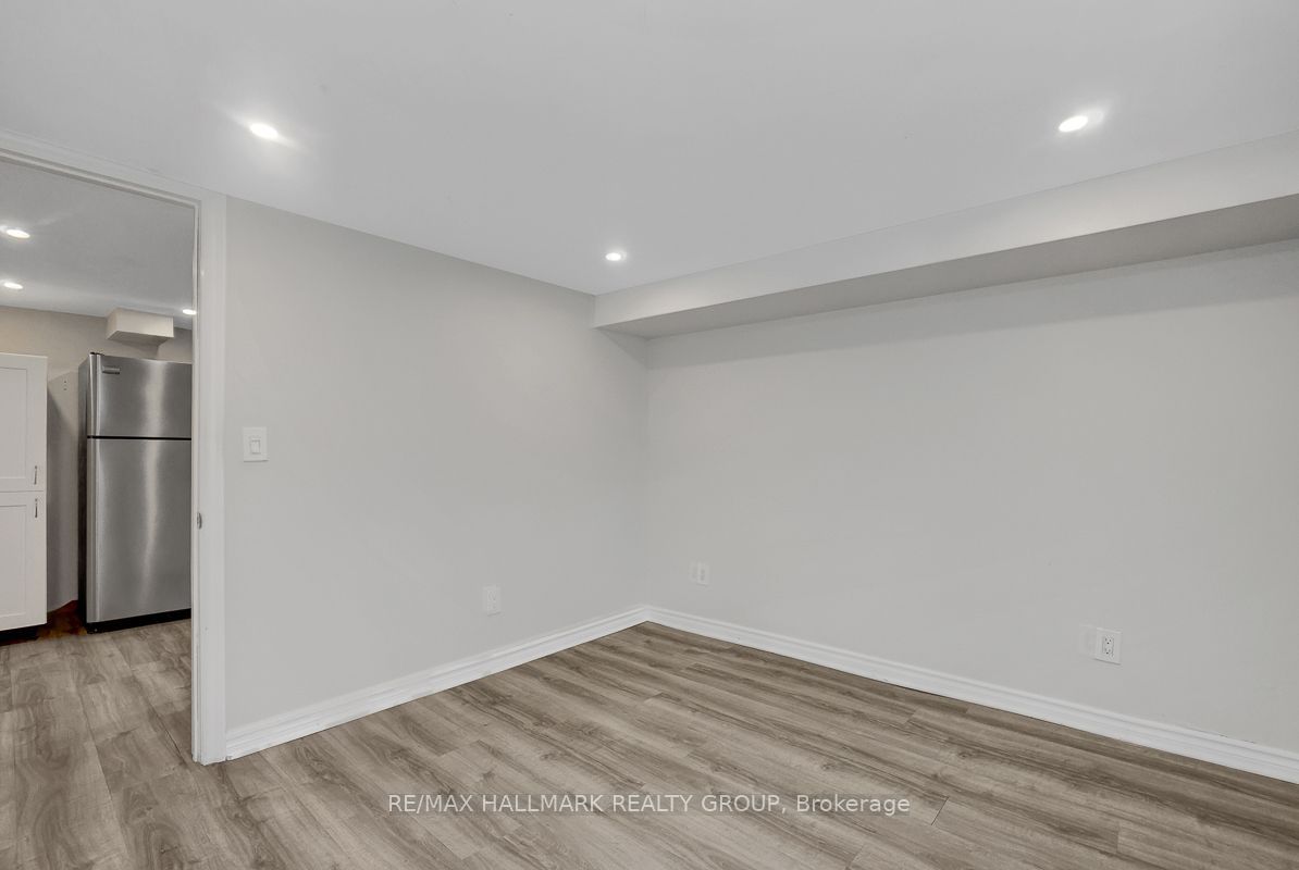 139 Carillon Street 1 Property Photo 13