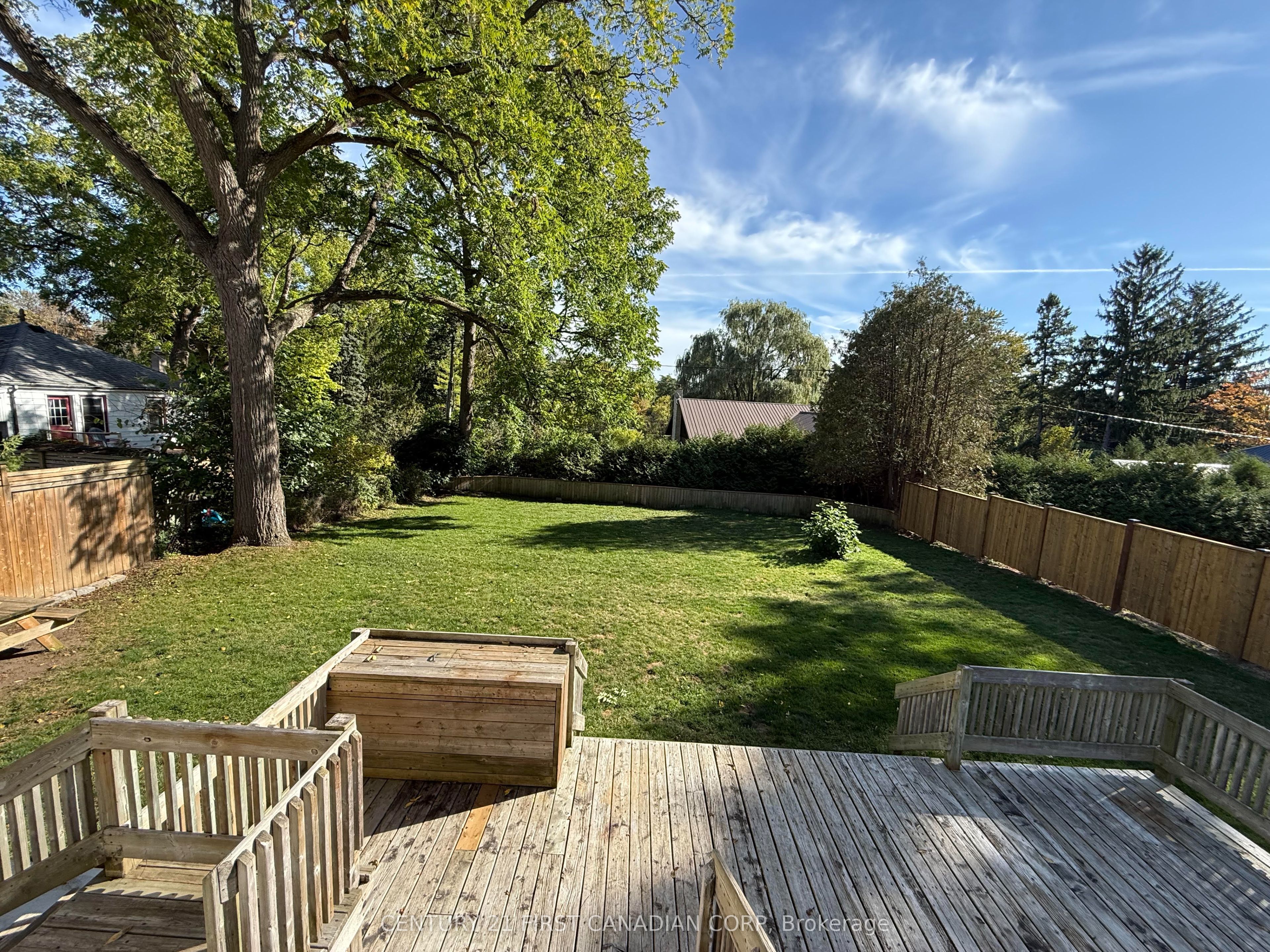 4073 Catherine Street Property Photo 35