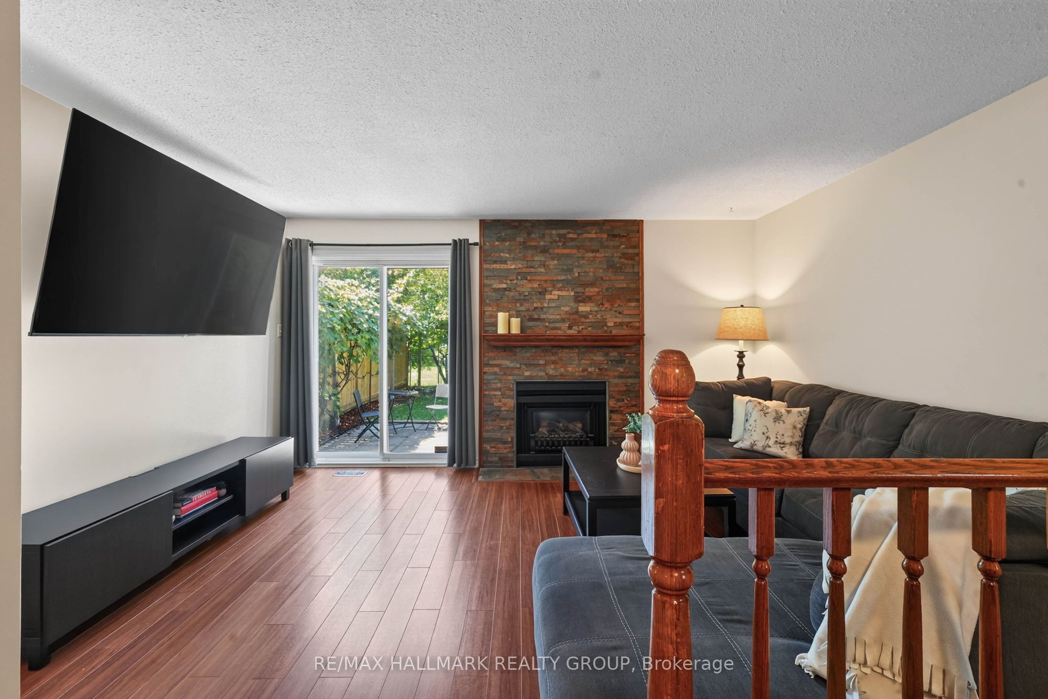 385 Princess Louise Drive Property Photo 3