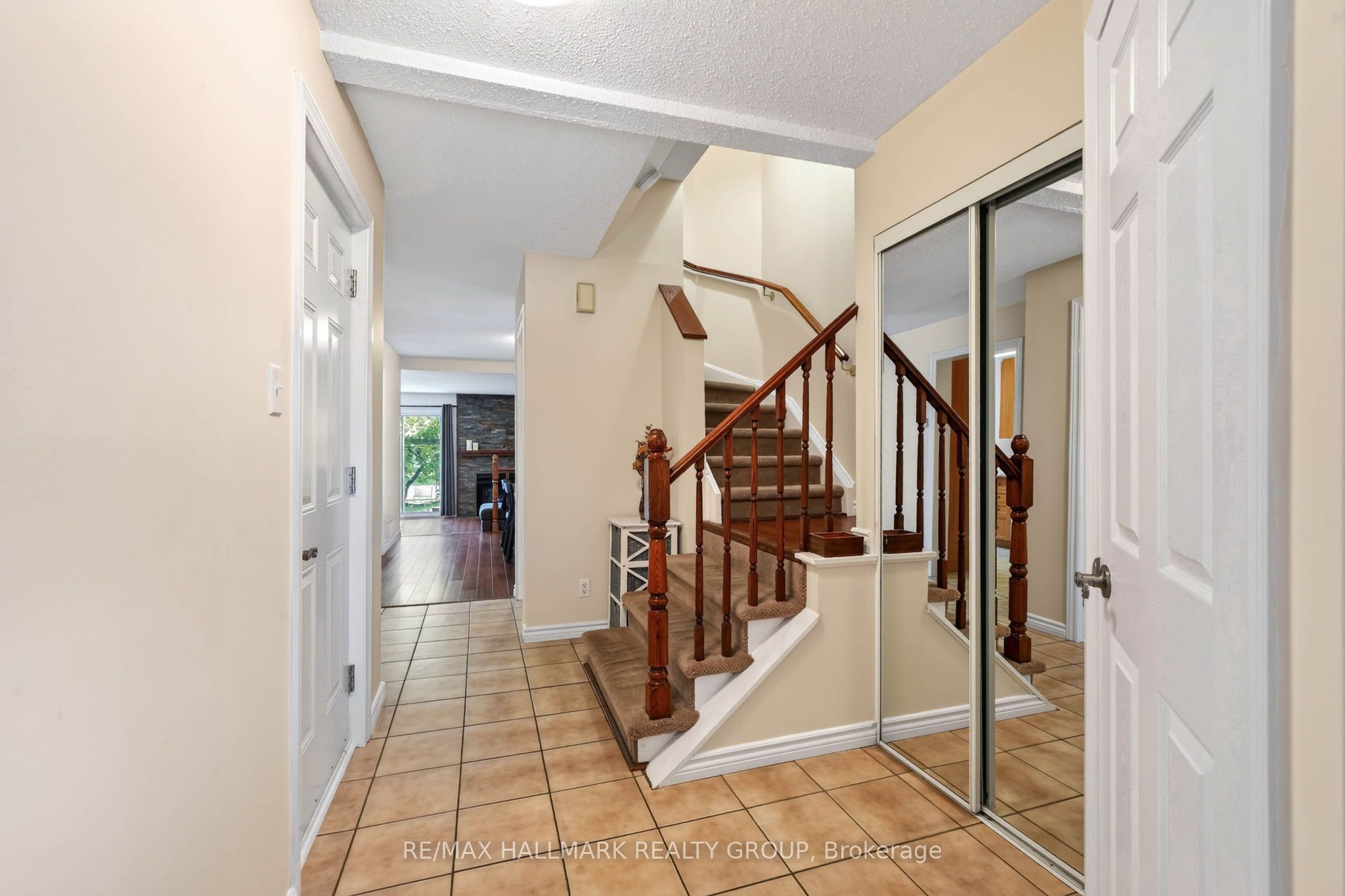 385 Princess Louise Drive Property Photo 12