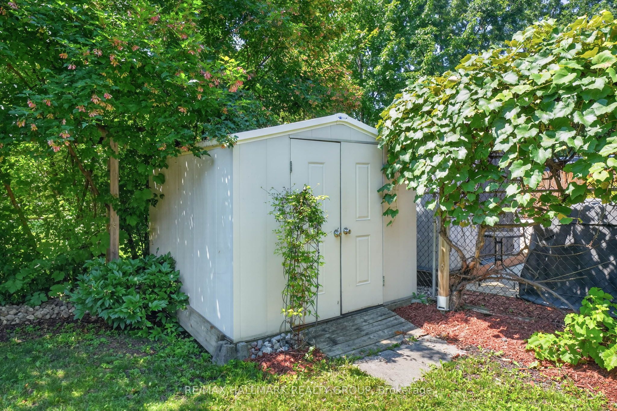 385 Princess Louise Drive Property Photo 37