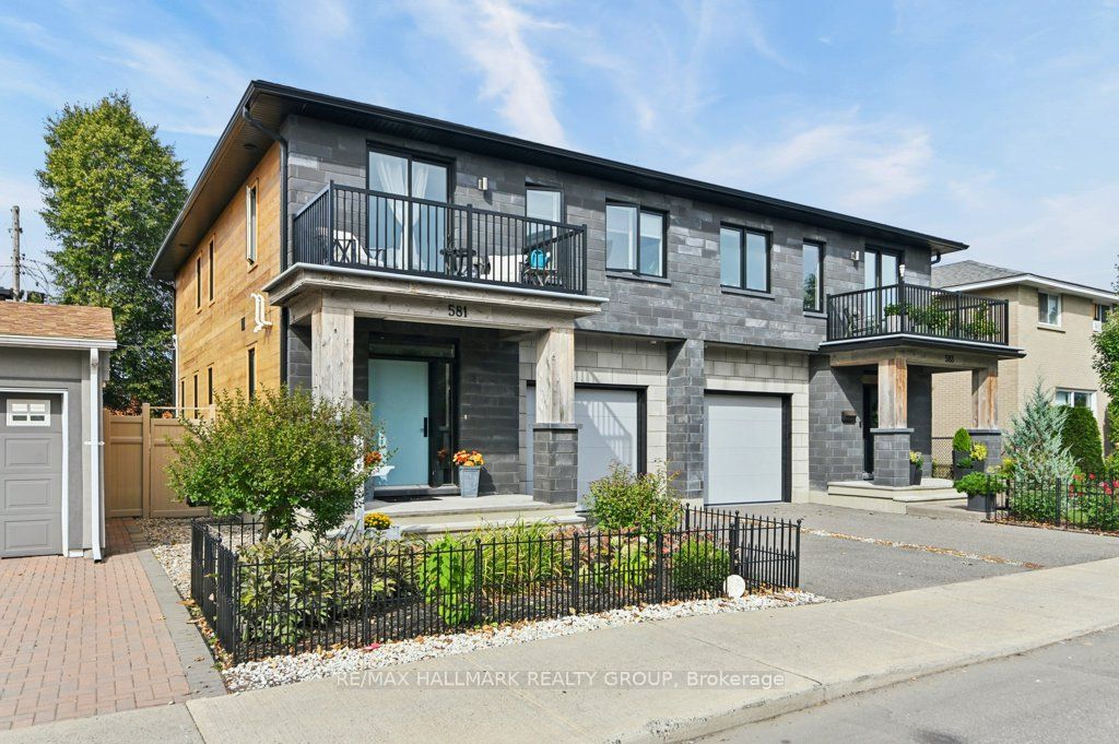581 Queen Mary Street Property Photo 1