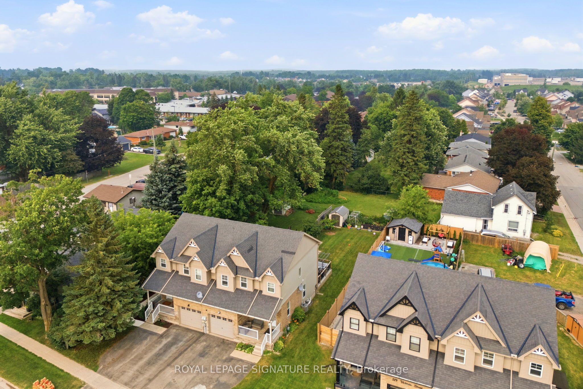 517 Victoria Street Property Photo 1