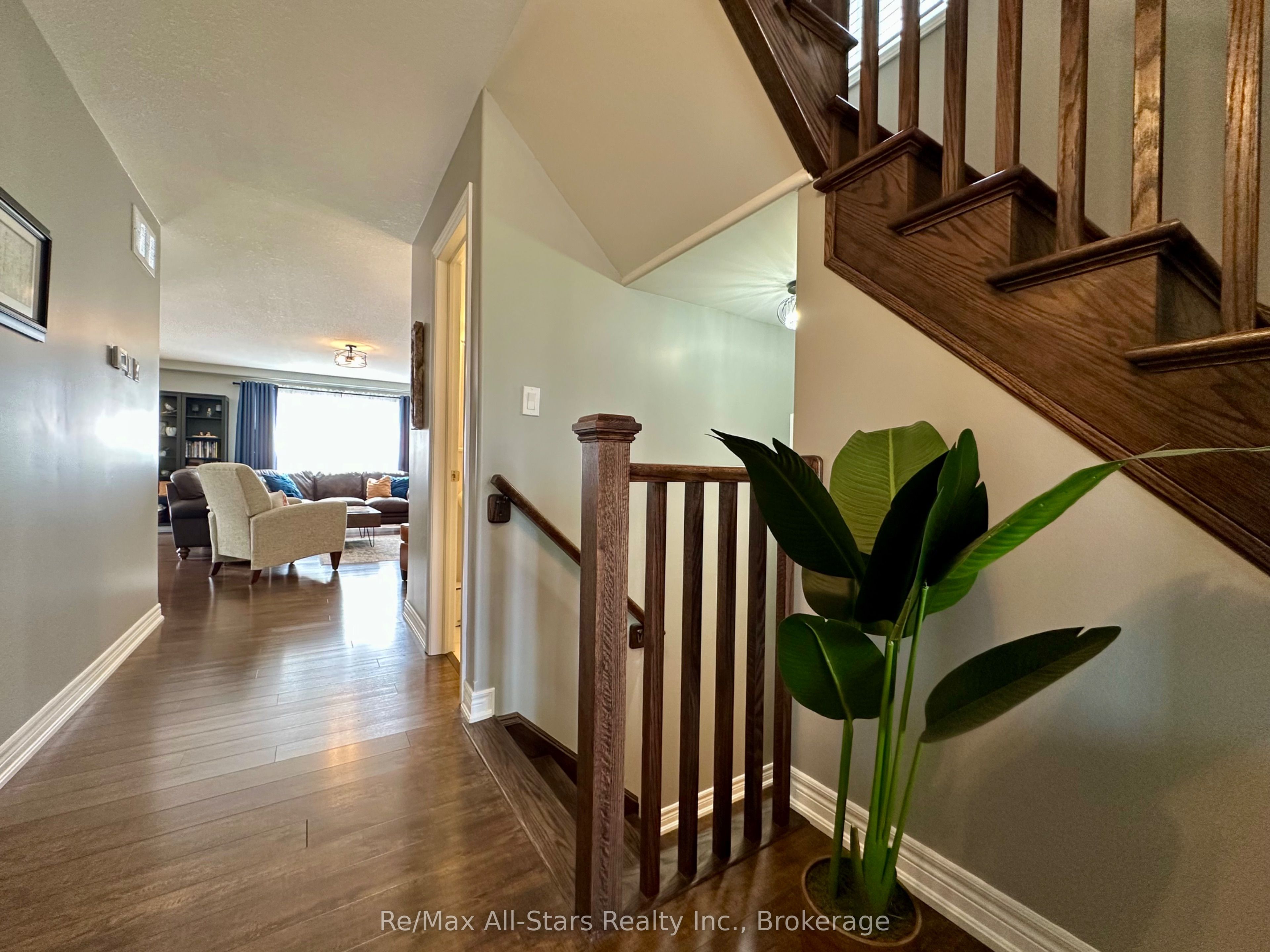 9 Briarwood Avenue Property Photo 4