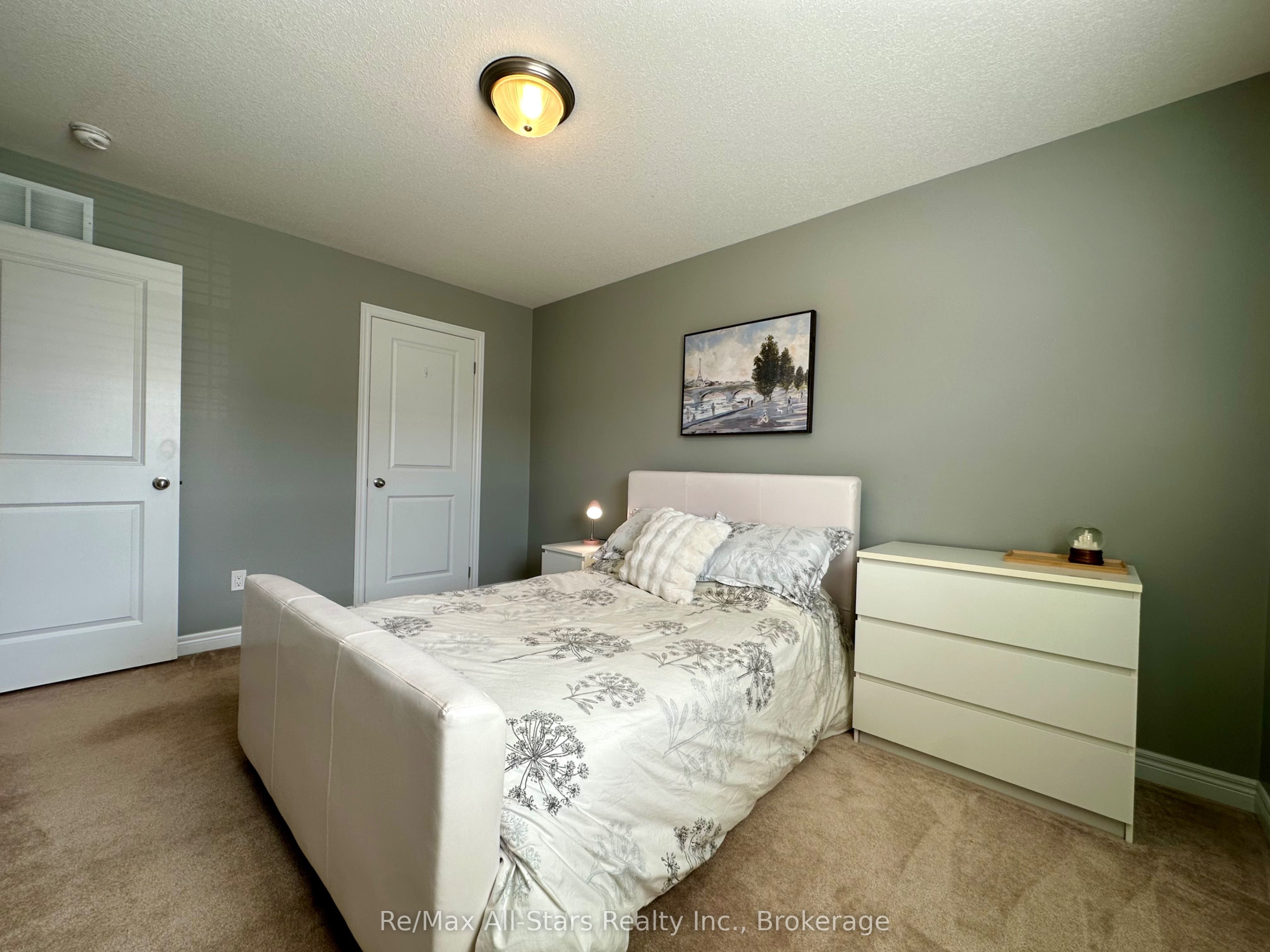 9 Briarwood Avenue Property Photo 25
