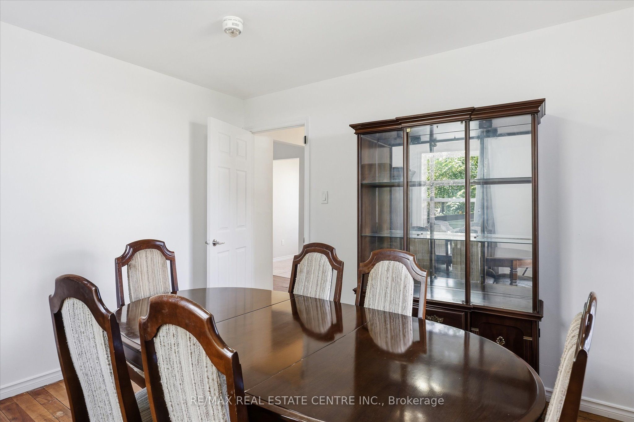 988 High Street Property Photo 16