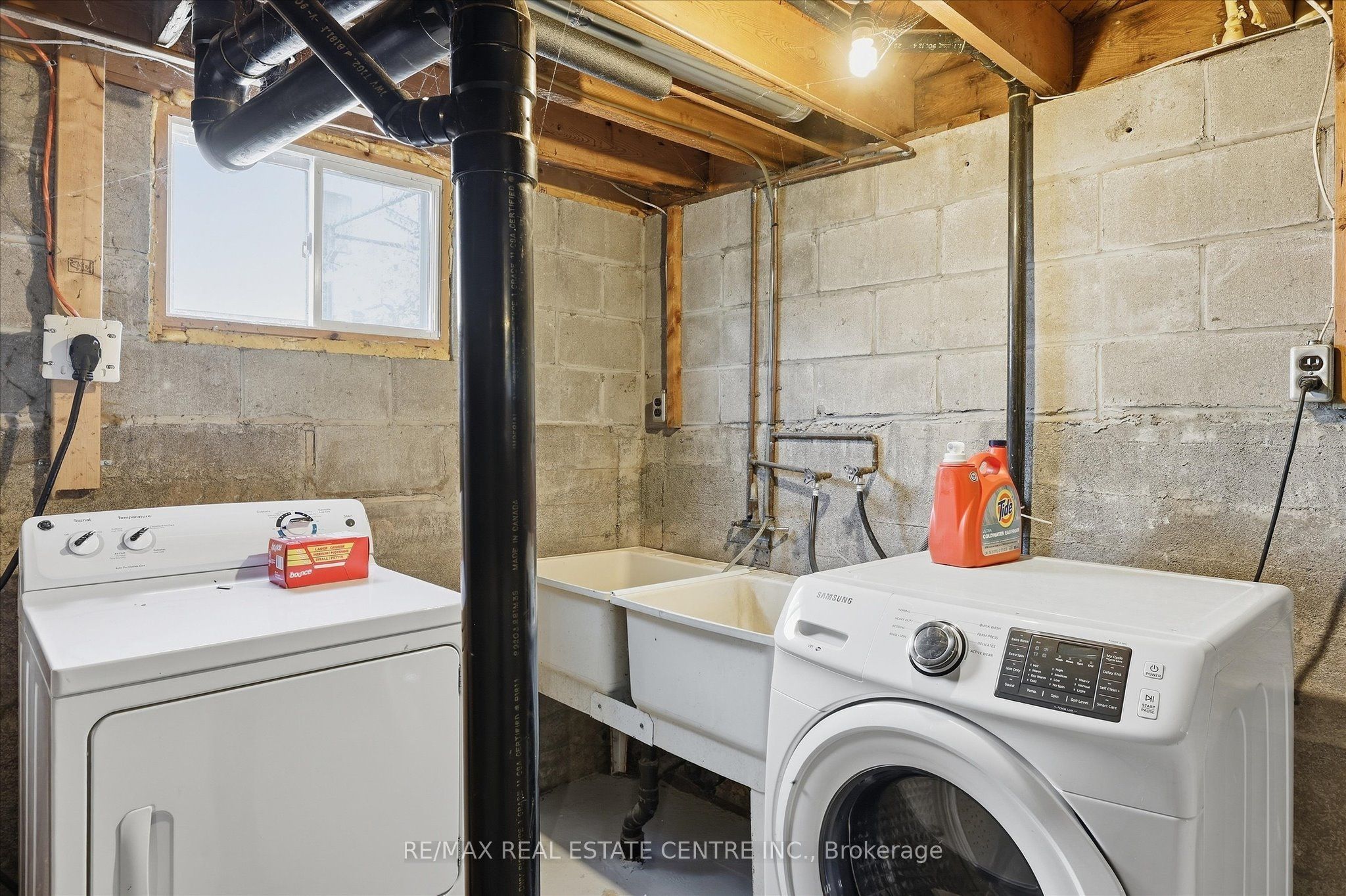 988 High Street Property Photo 28