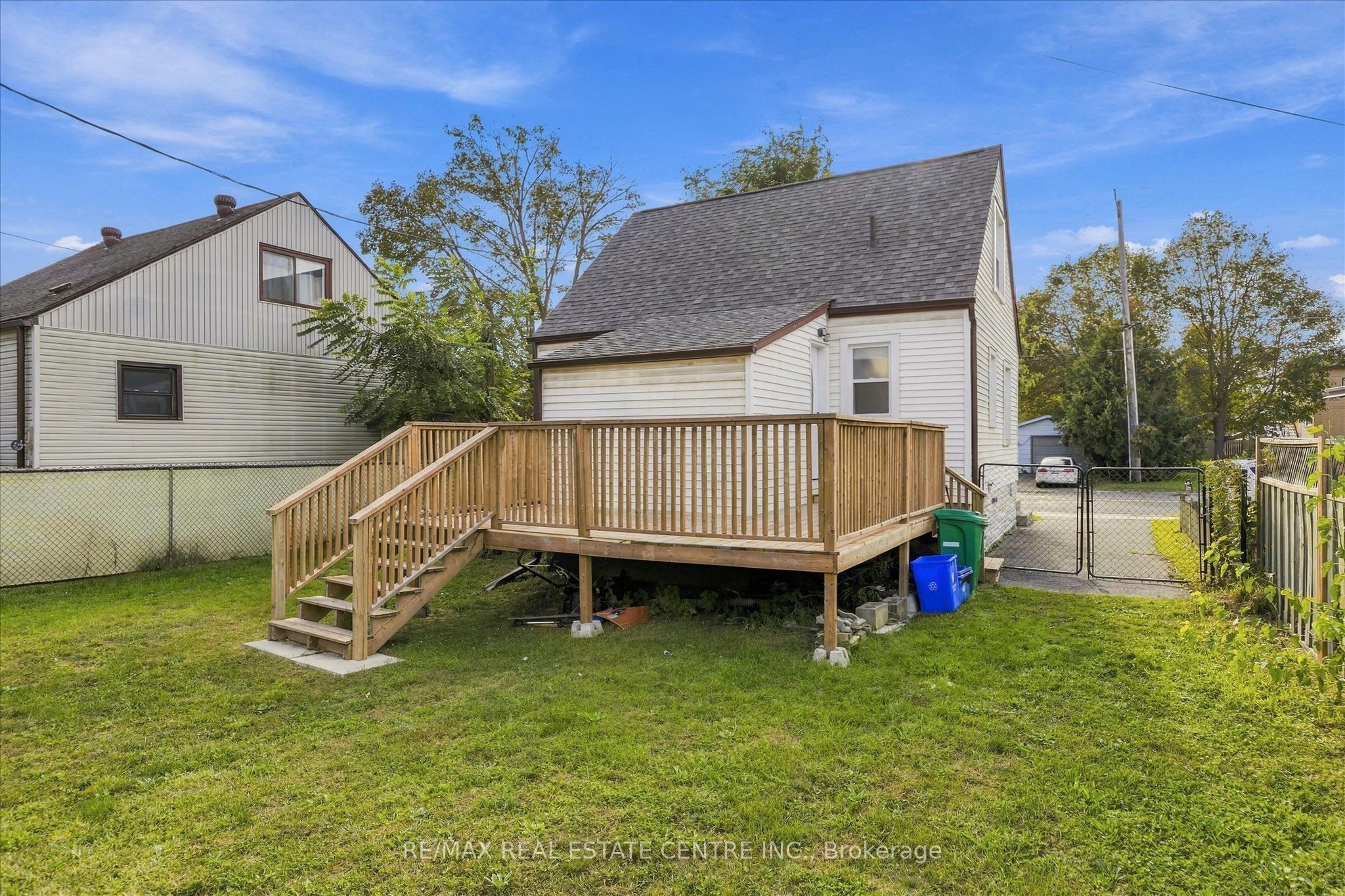 988 High Street Property Photo 29