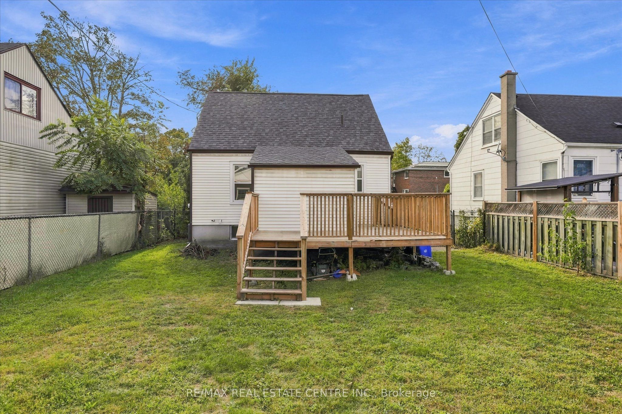 988 High Street Property Photo 30
