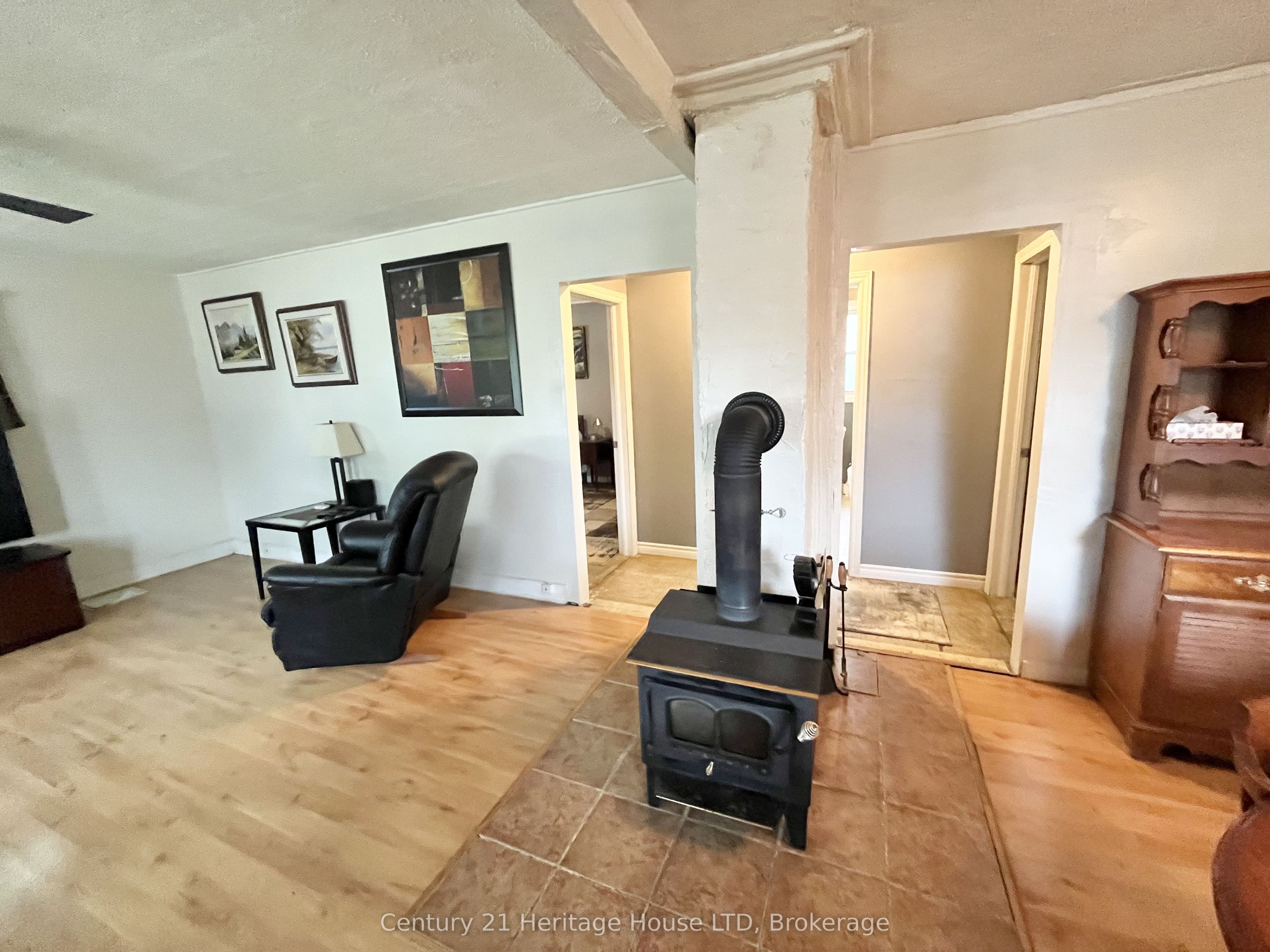 60 Watkins Street Property Photo 10