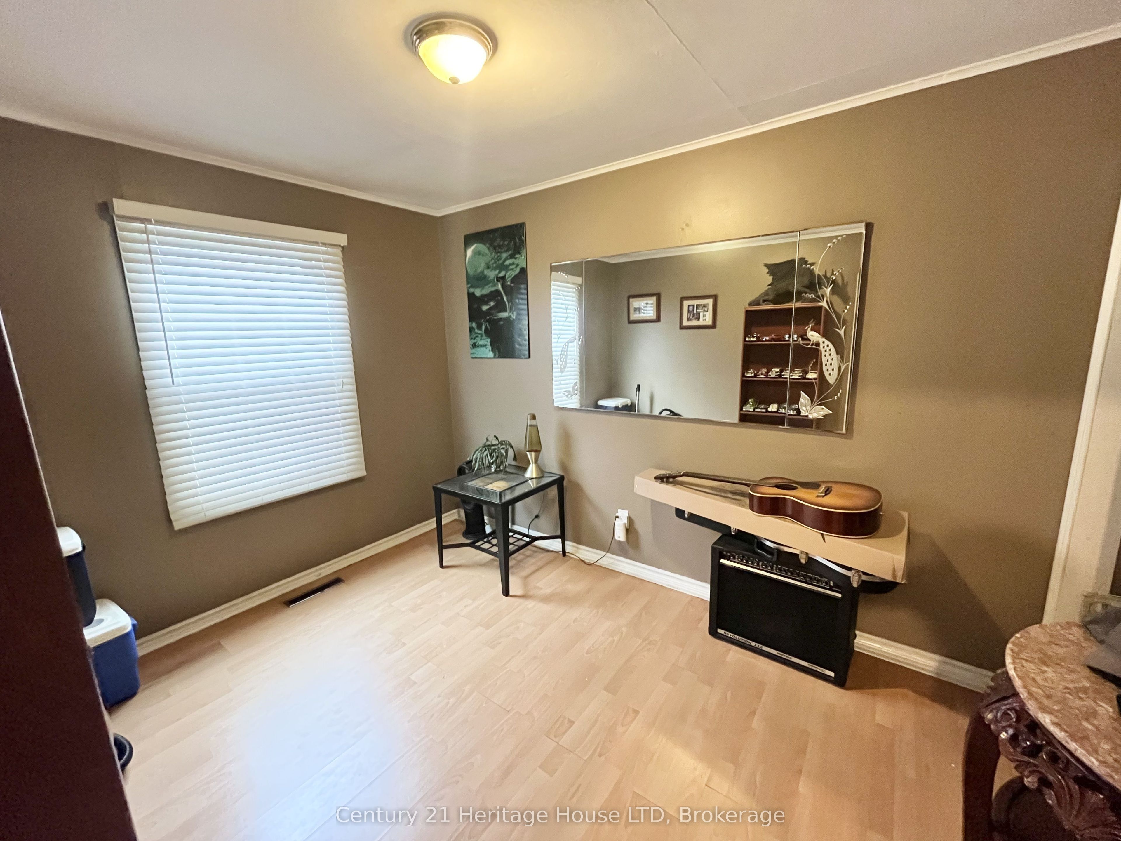 60 Watkins Street Property Photo 15