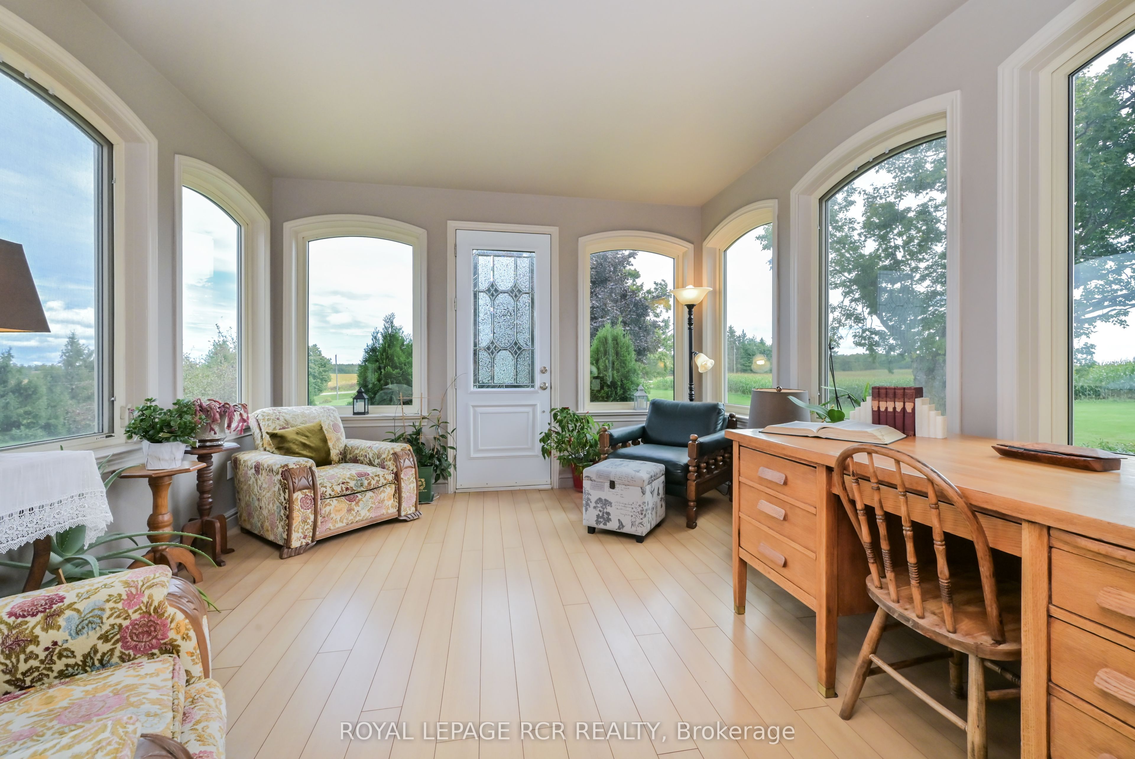 638394 Prince Of Wales Road Property Photo 5