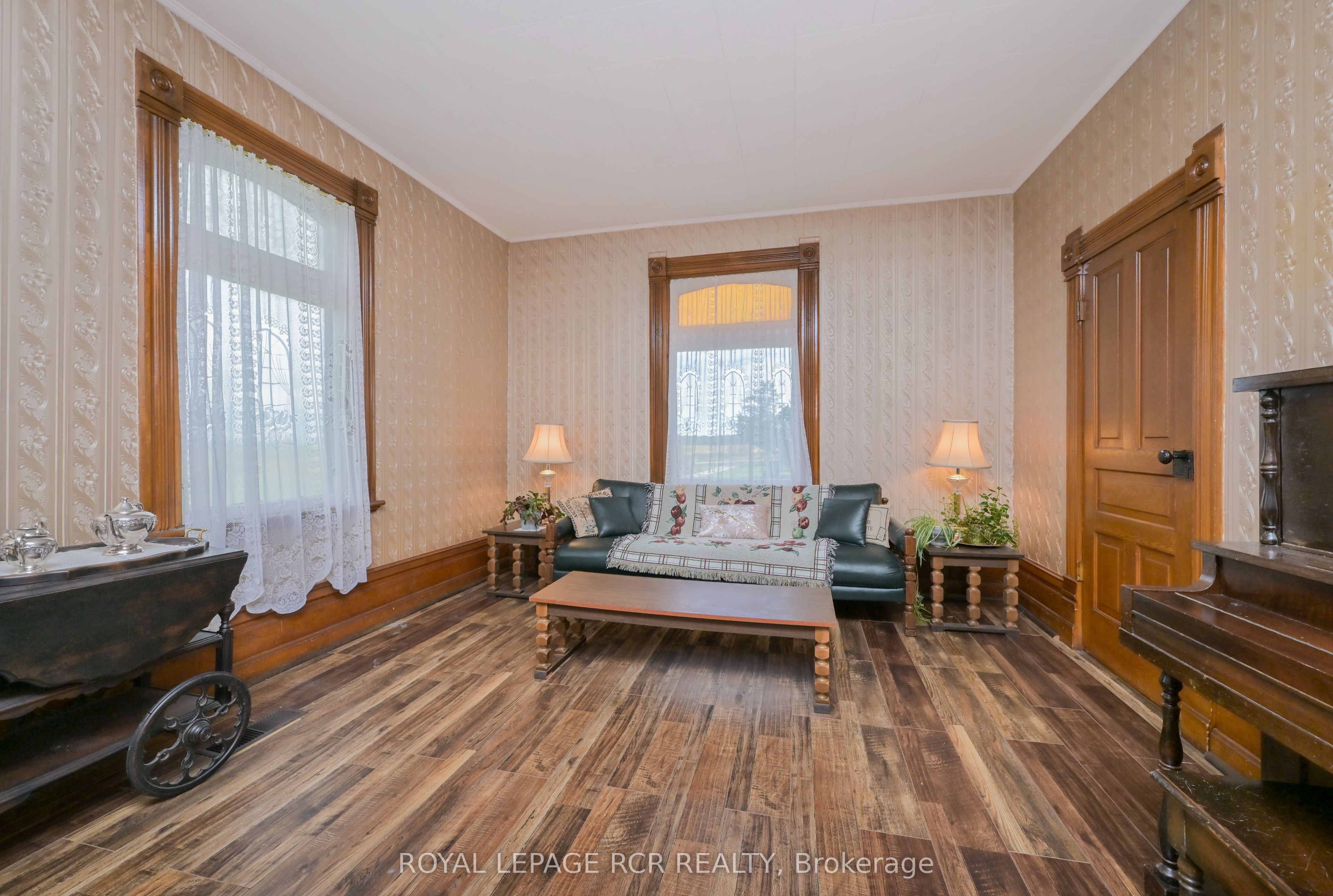 638394 Prince Of Wales Road Property Photo 12