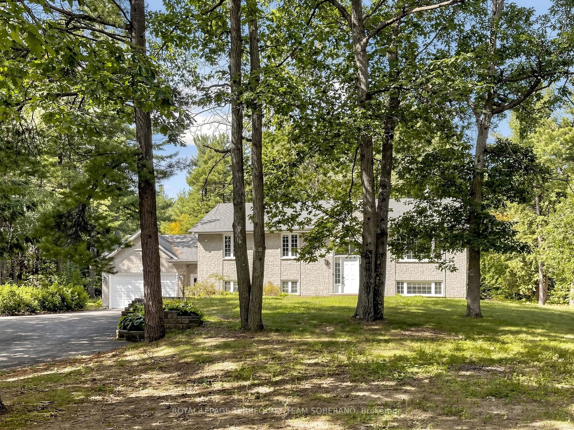 125 White Oaks Avenue Property Photo 1