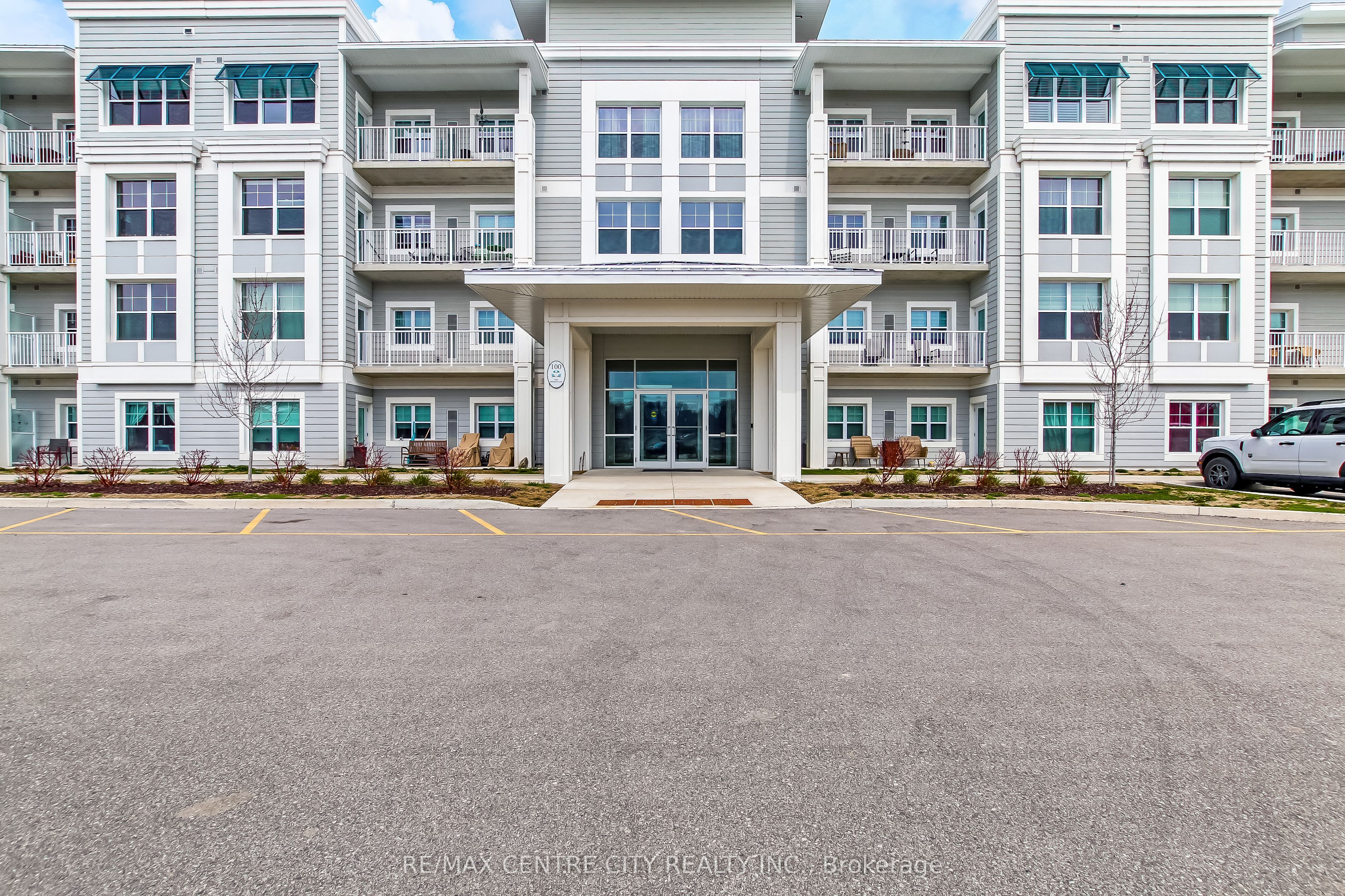 100 The Promenade 311 Property Photo 1