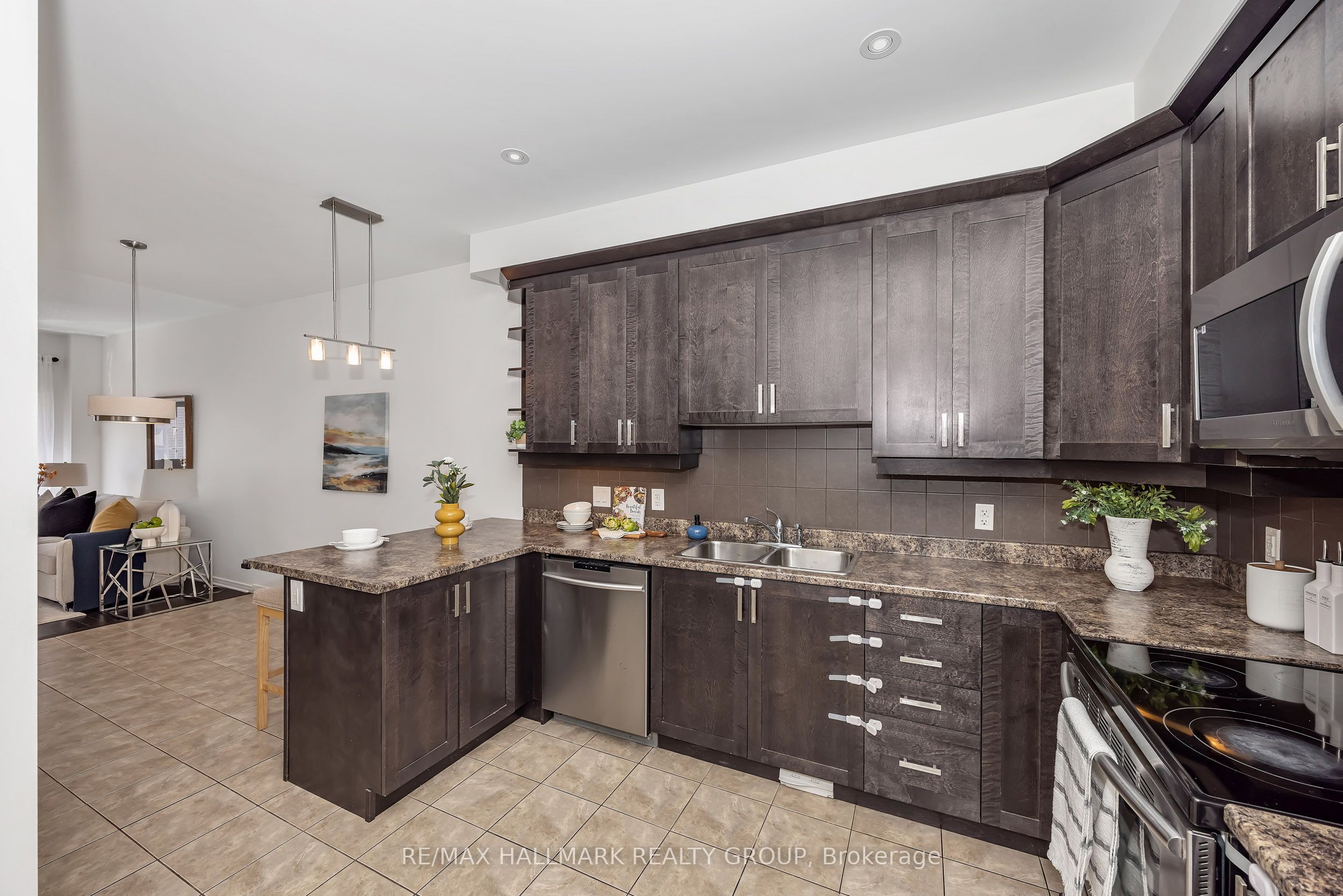605 Pamplona Private Property Photo 8