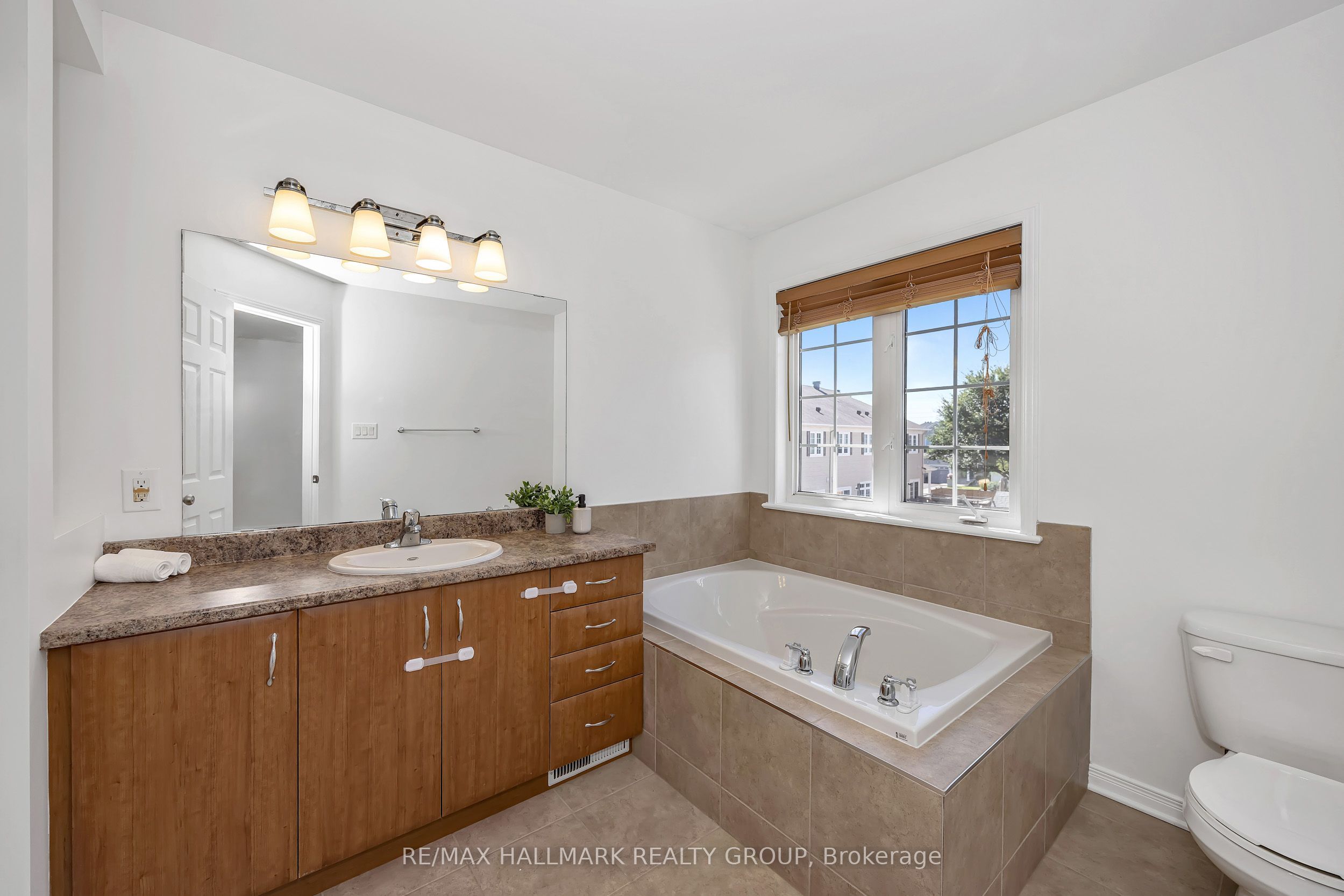605 Pamplona Private Property Photo 26