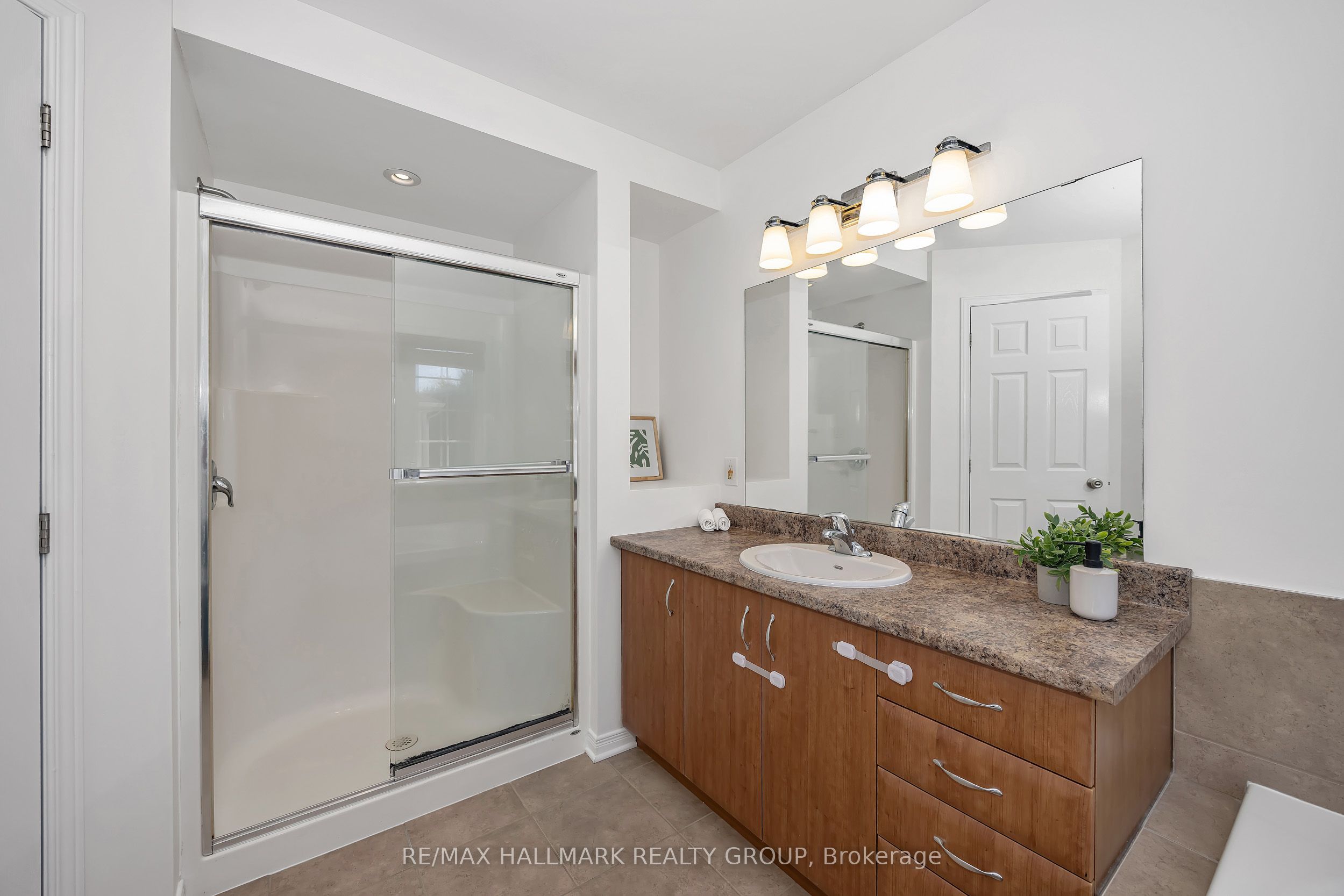 605 Pamplona Private Property Photo 27