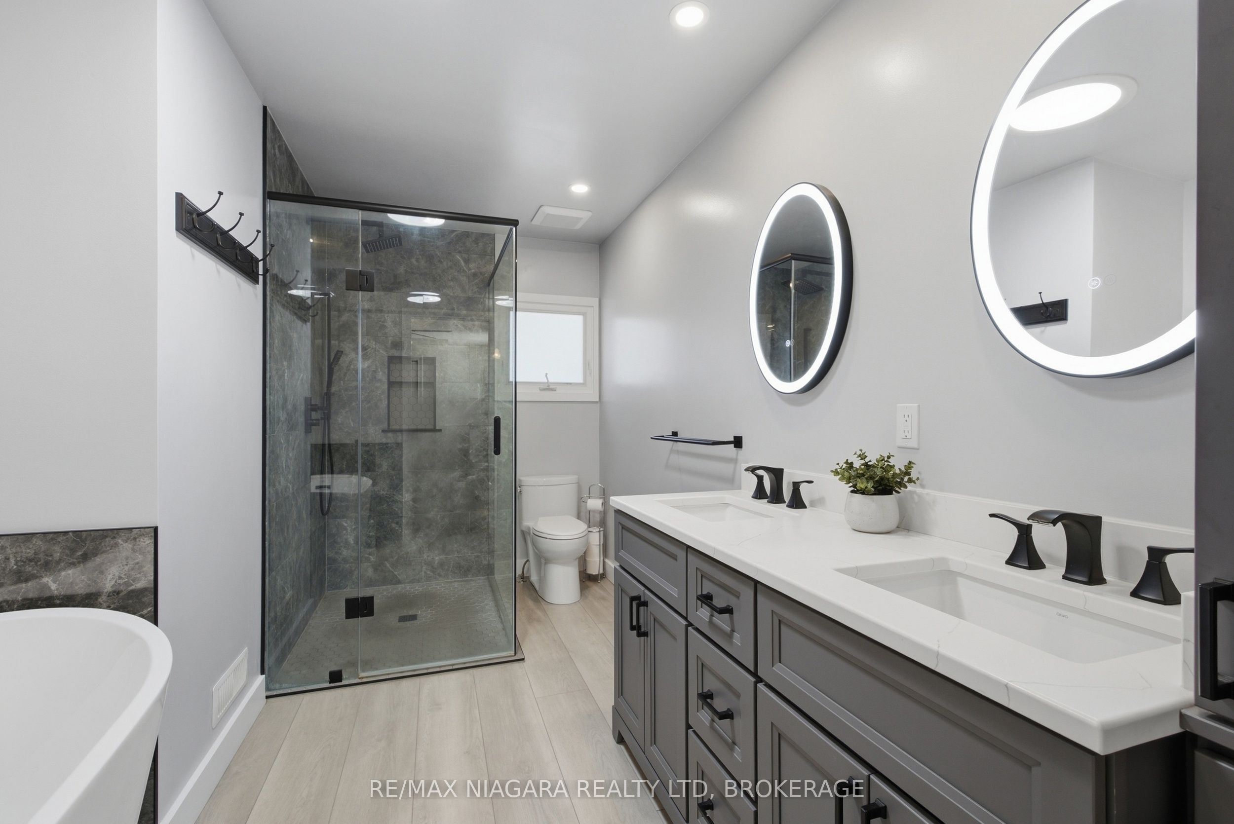 5 Thorn Place Property Photo 19
