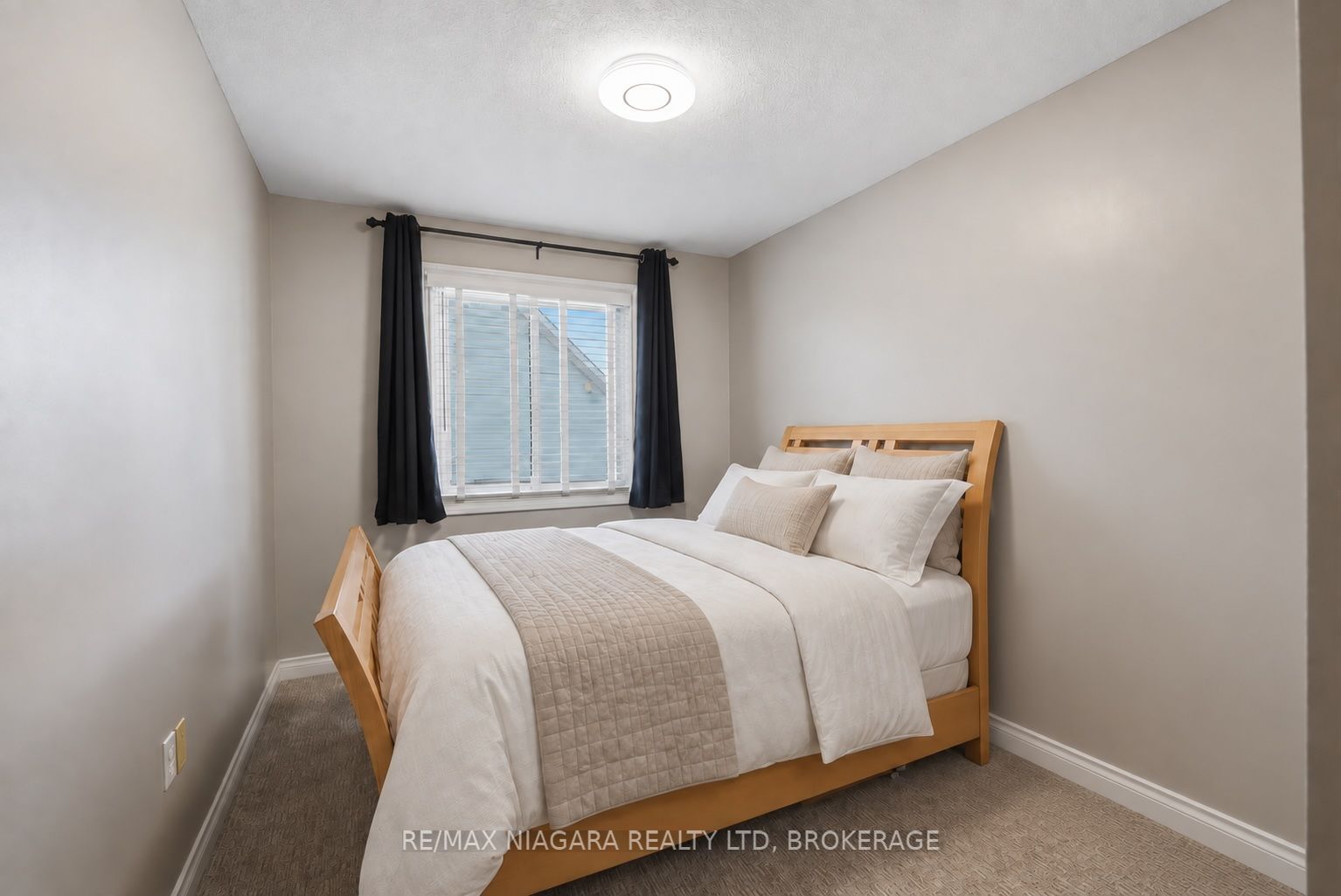 5 Thorn Place Property Photo 23