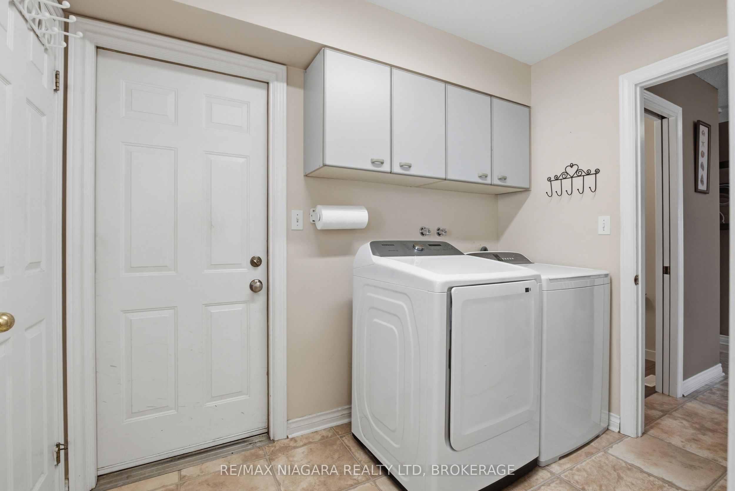 5 Thorn Place Property Photo 25