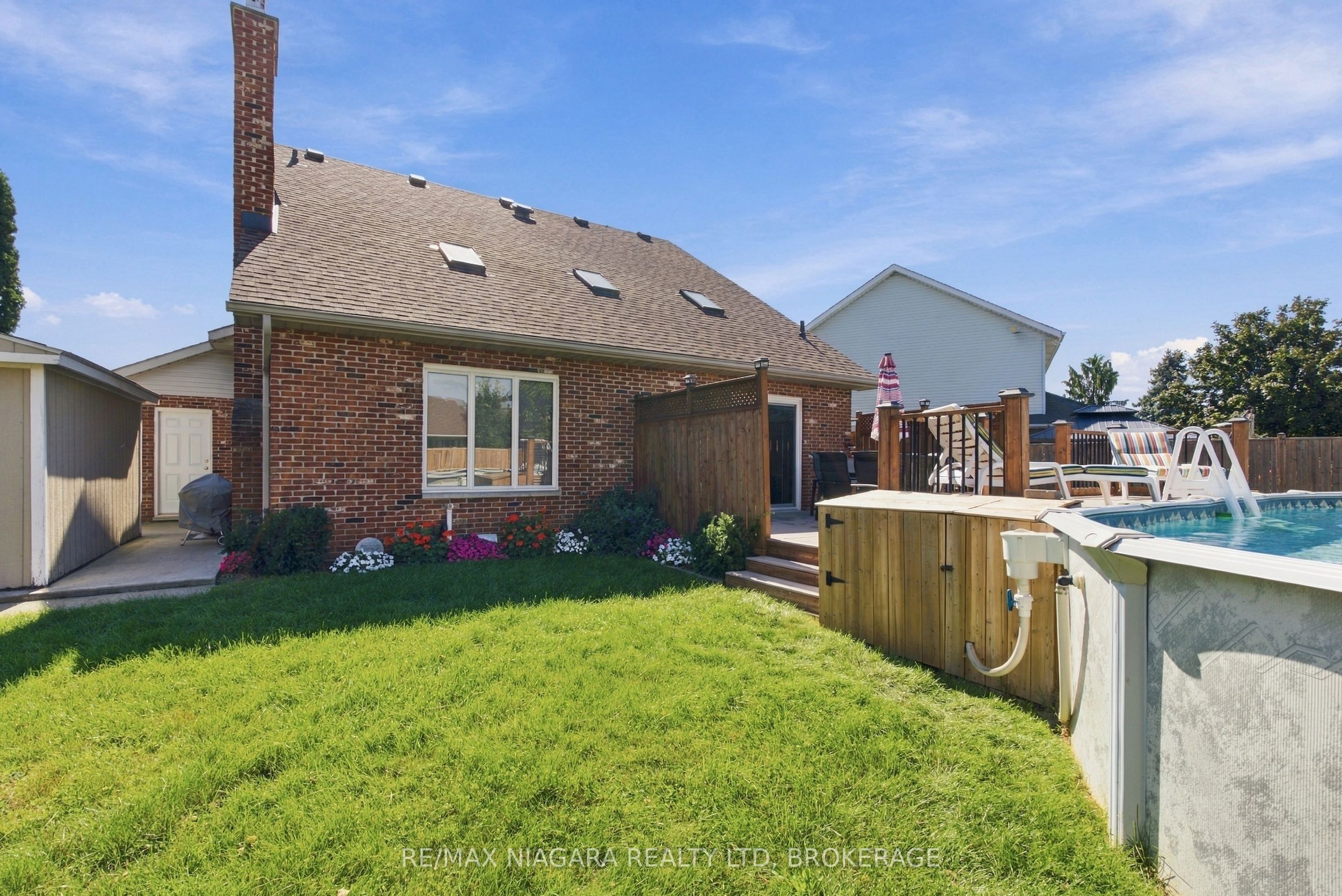 5 Thorn Place Property Photo 35