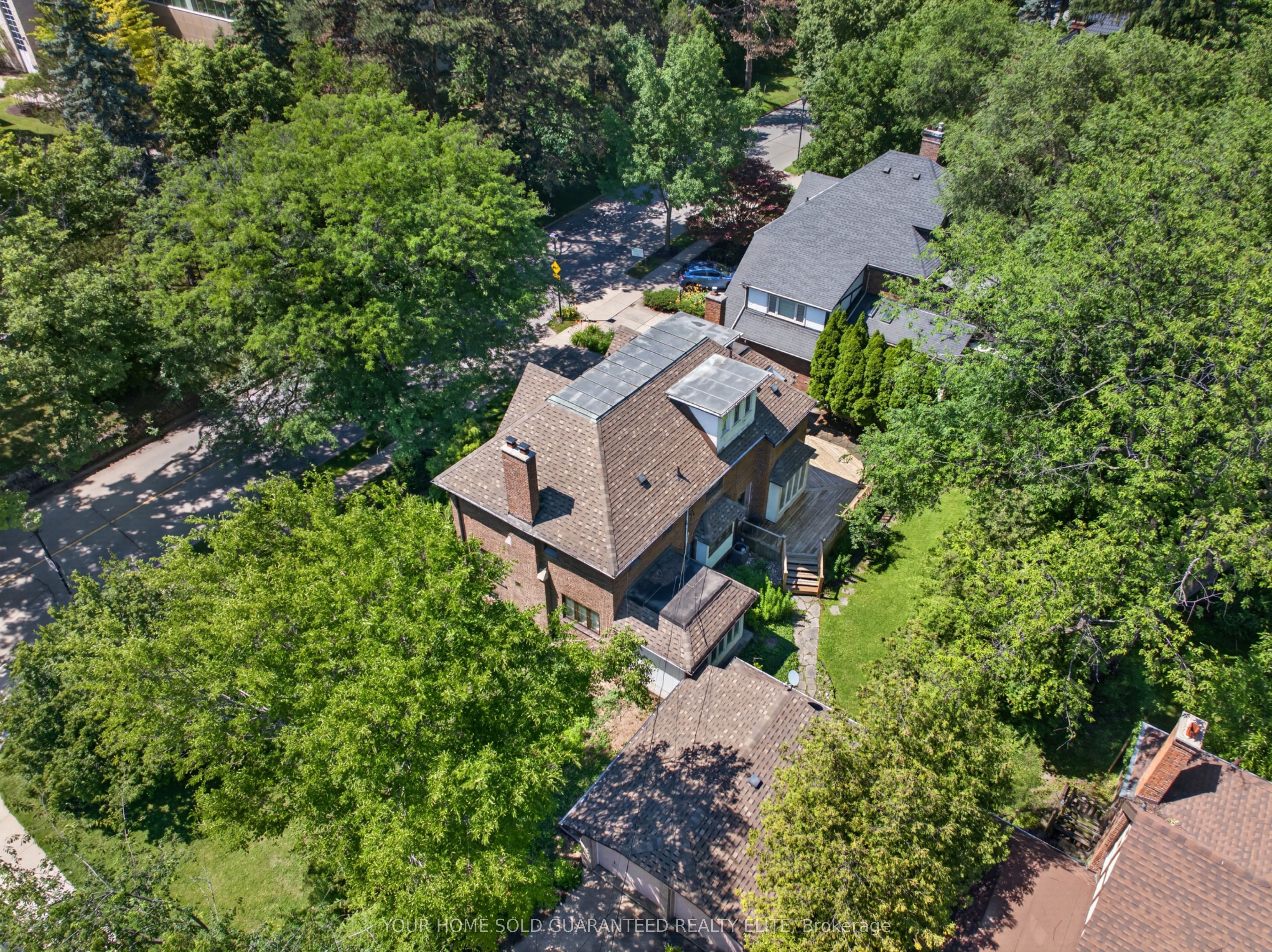 4 Forsyth Avenue N Property Photo 43