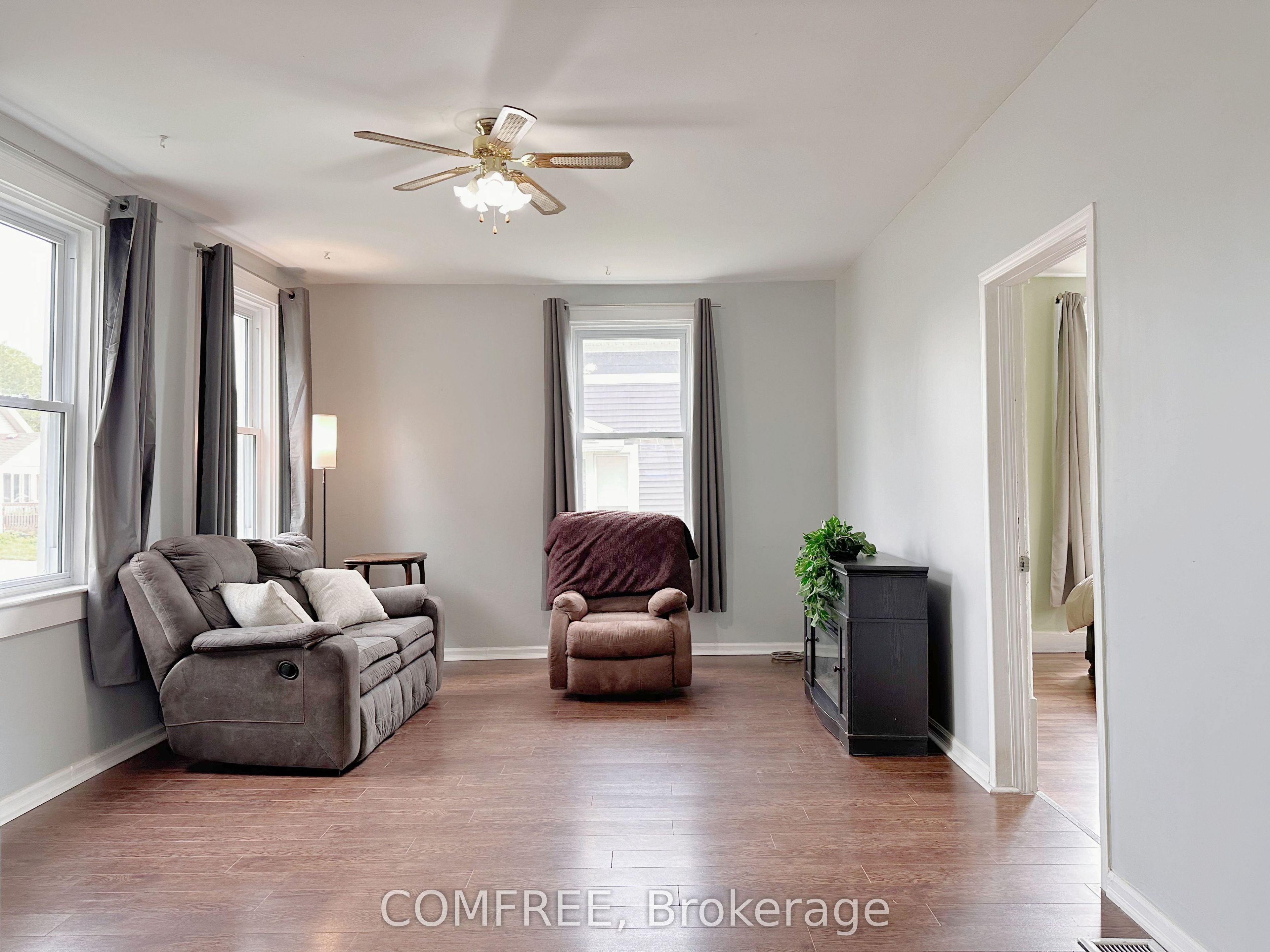 1657 Elgin Street Property Photo 7