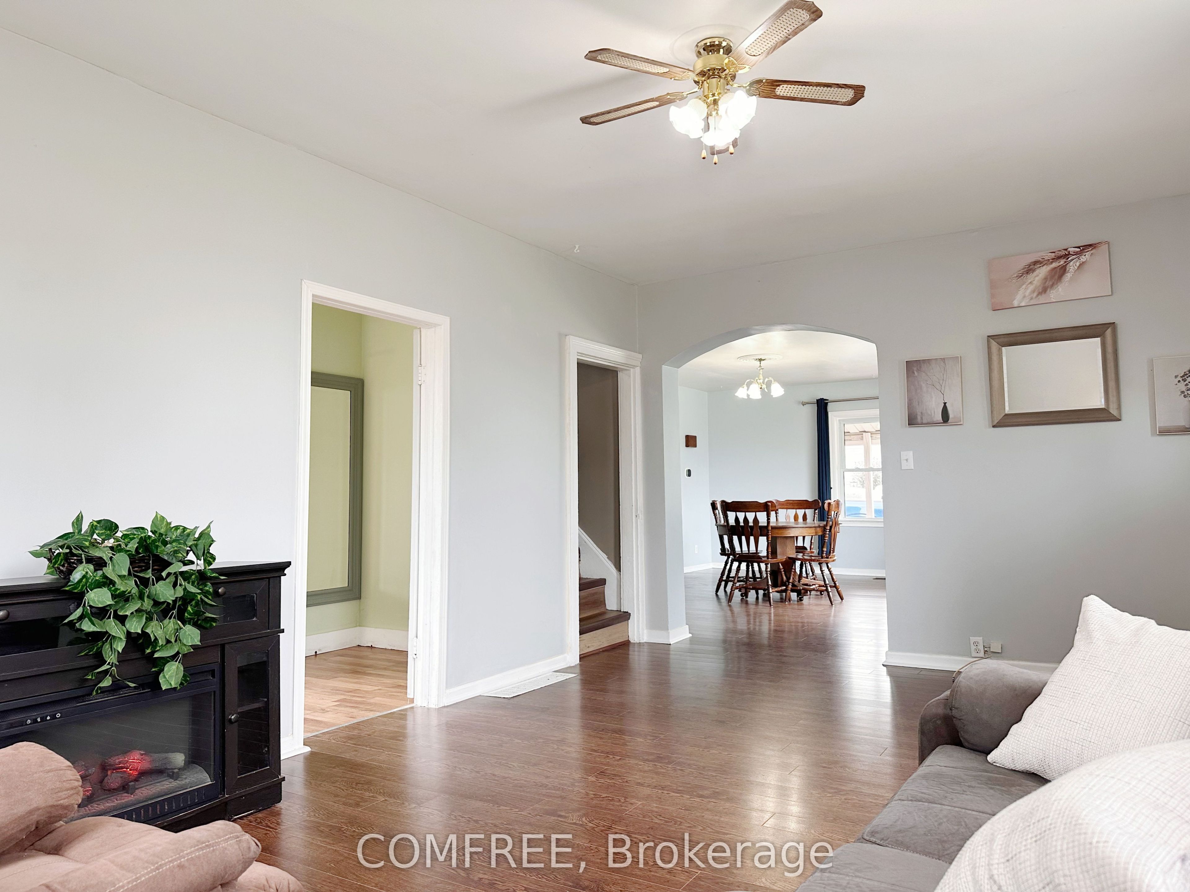 1657 Elgin Street Property Photo 8