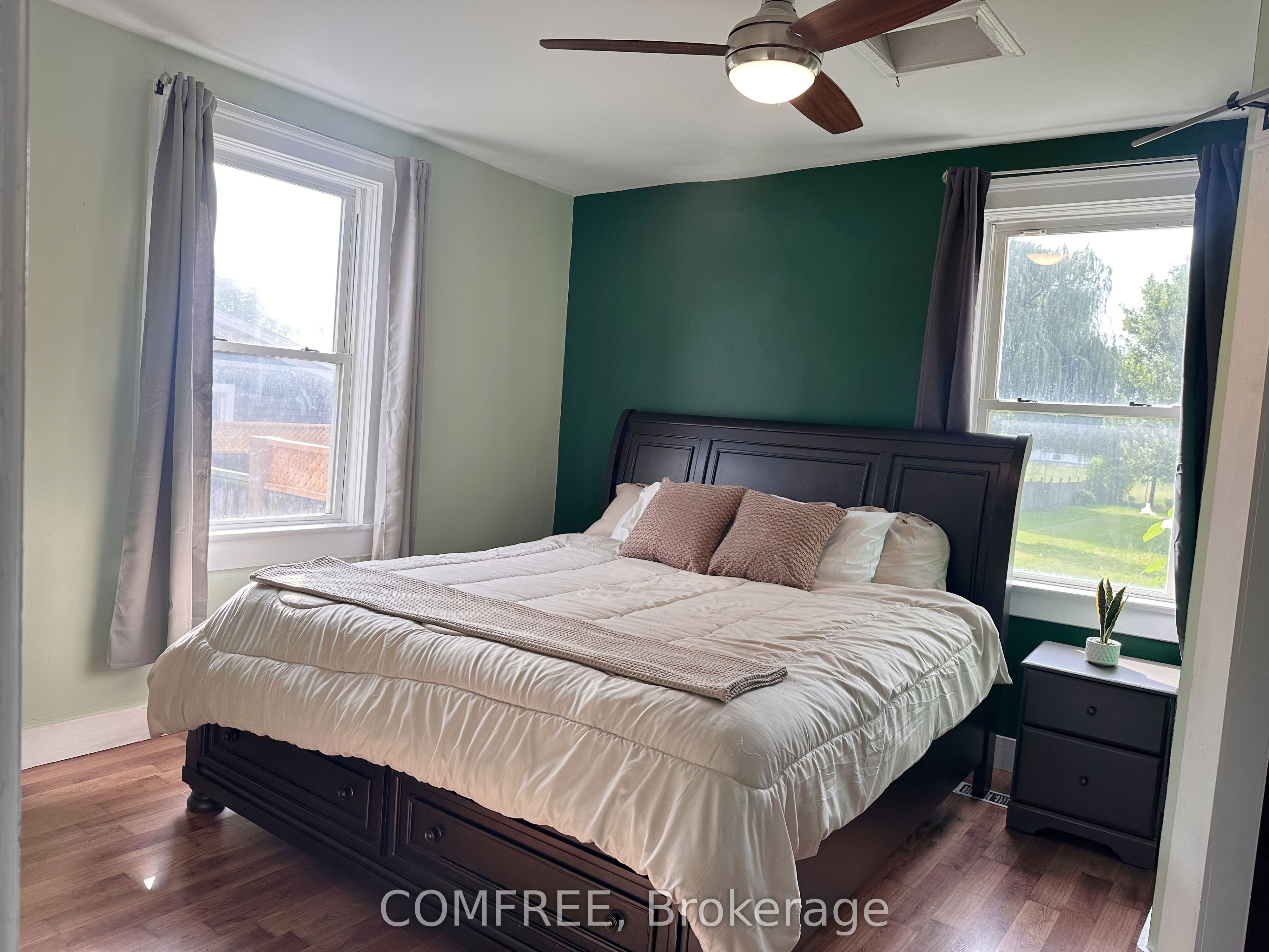 1657 Elgin Street Property Photo 9