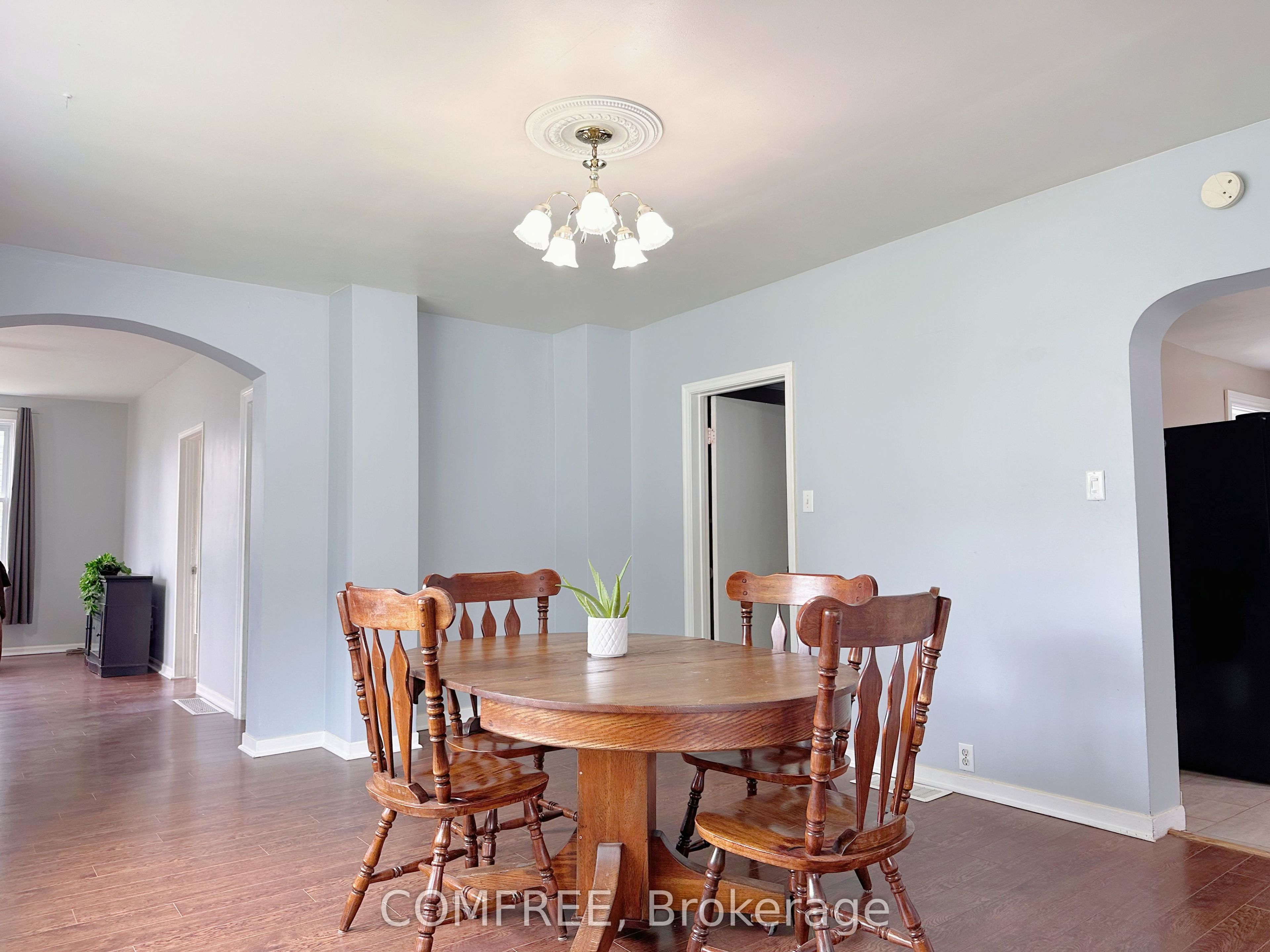 1657 Elgin Street Property Photo 11