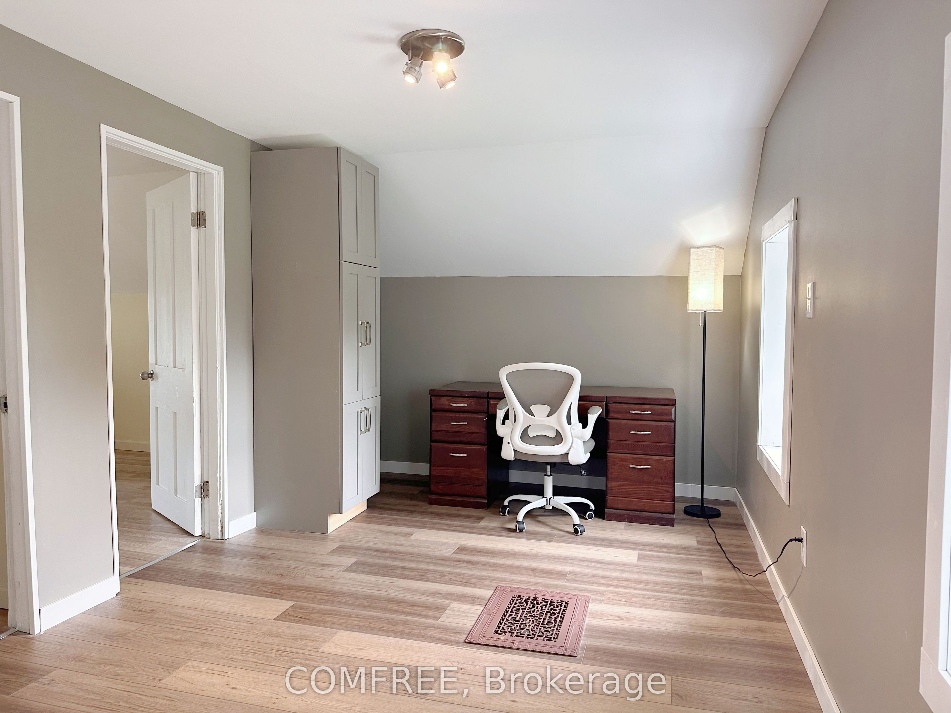 1657 Elgin Street Property Photo 19